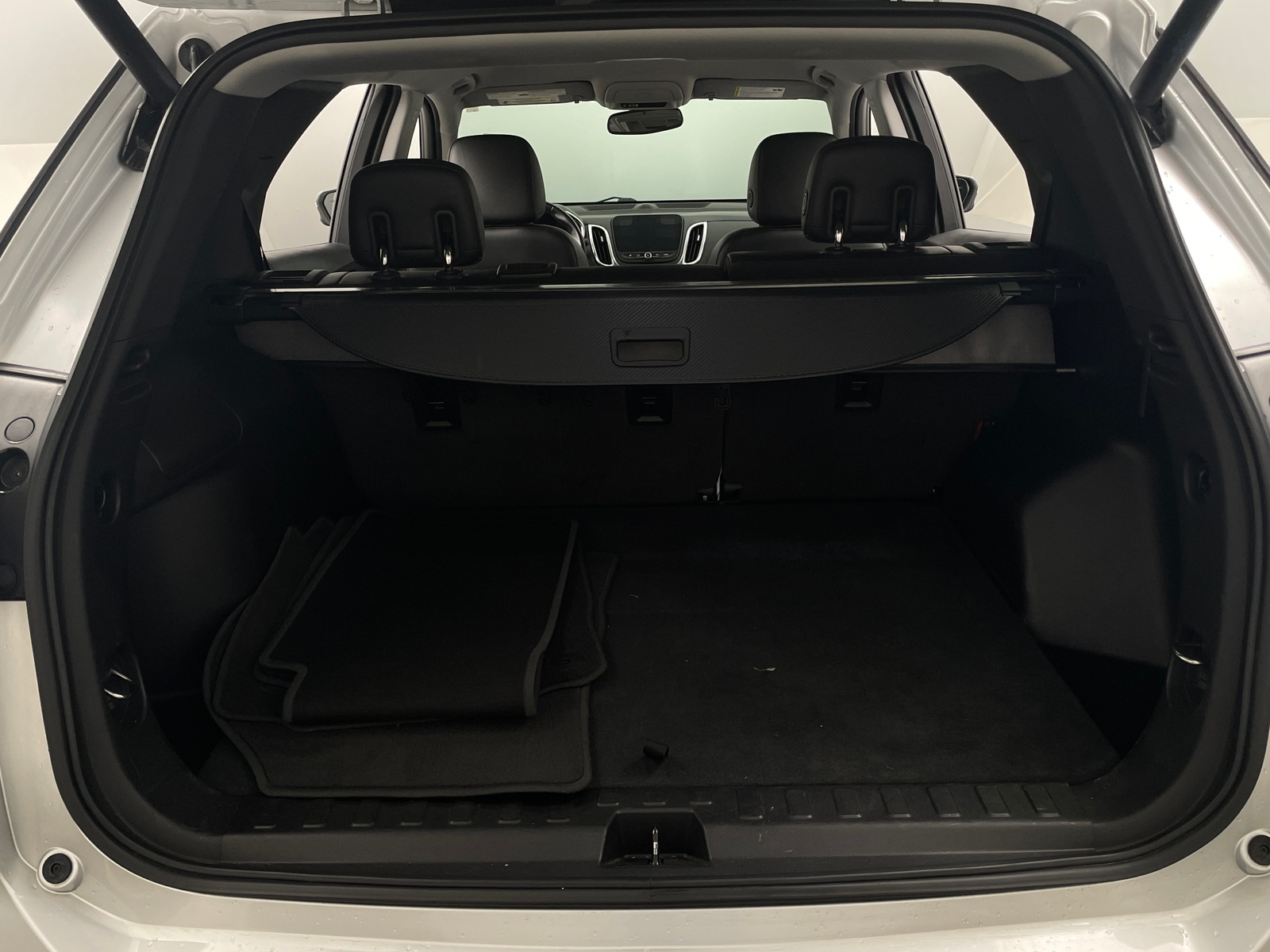 Thumbnail: 2019 Chevrolet Equinox - 6
