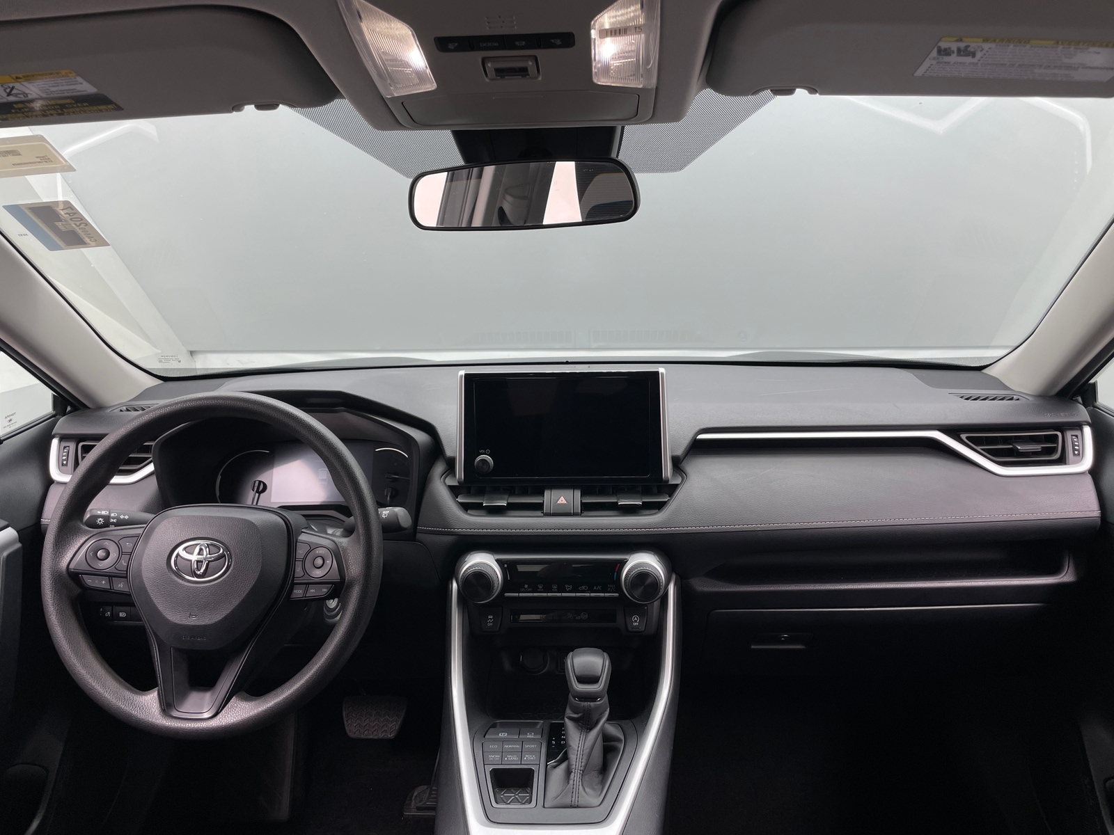 Thumbnail: 2025 Toyota RAV4 - 3