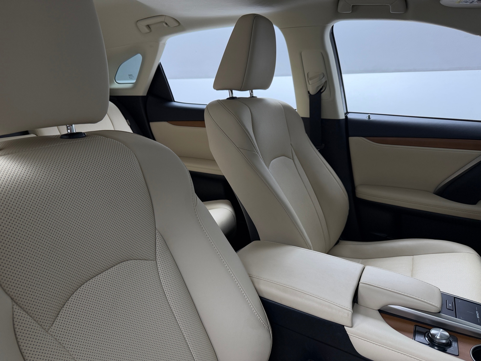 Thumbnail: 2022 Lexus RX - 2
