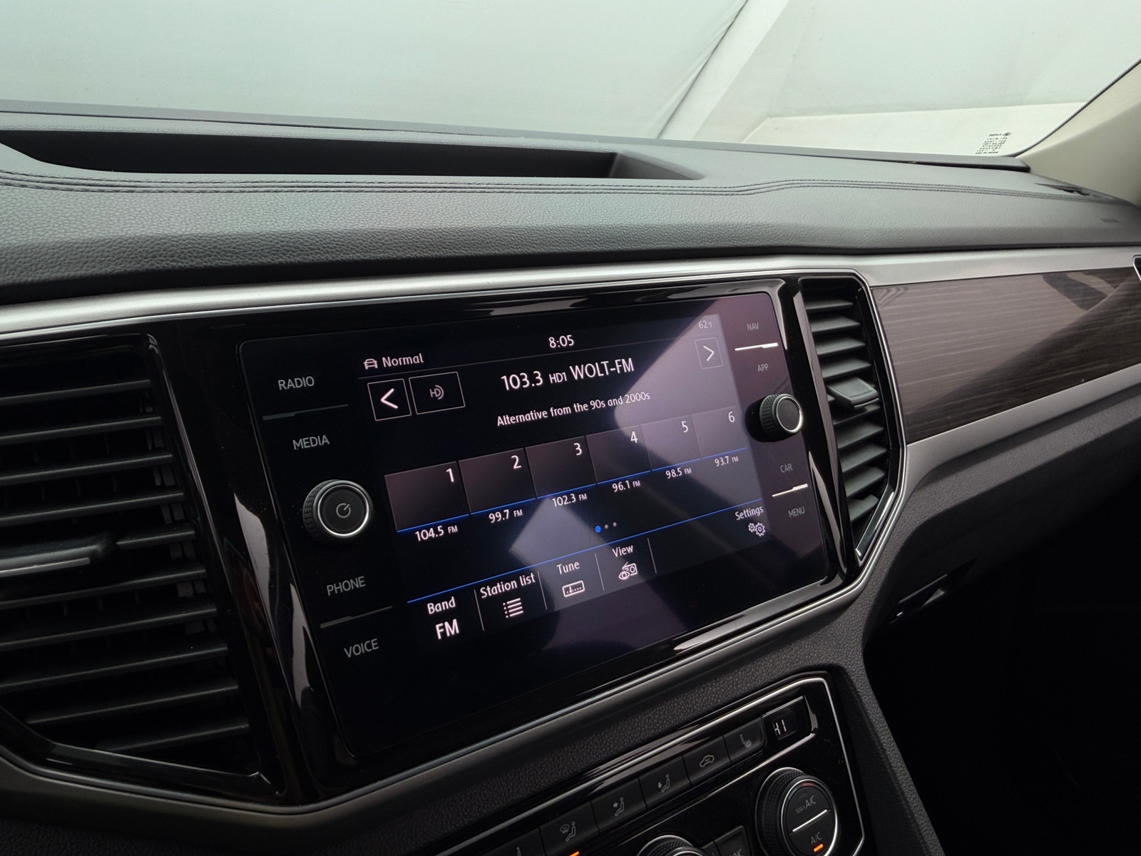 Thumbnail: 2019 Volkswagen Atlas - 3