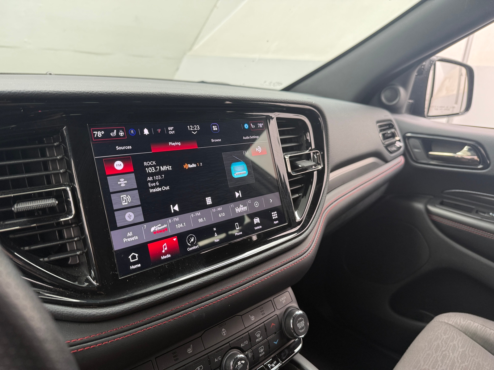 Thumbnail: 2026 Dodge Durango - 4