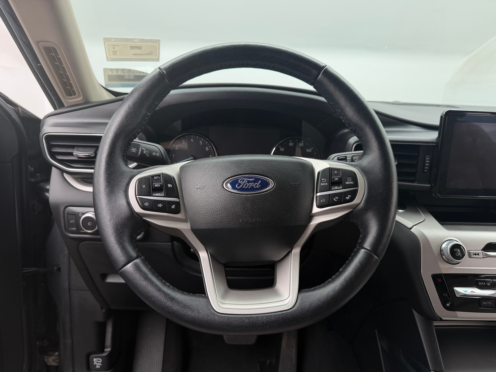 Thumbnail: 2022 Ford Explorer - 4