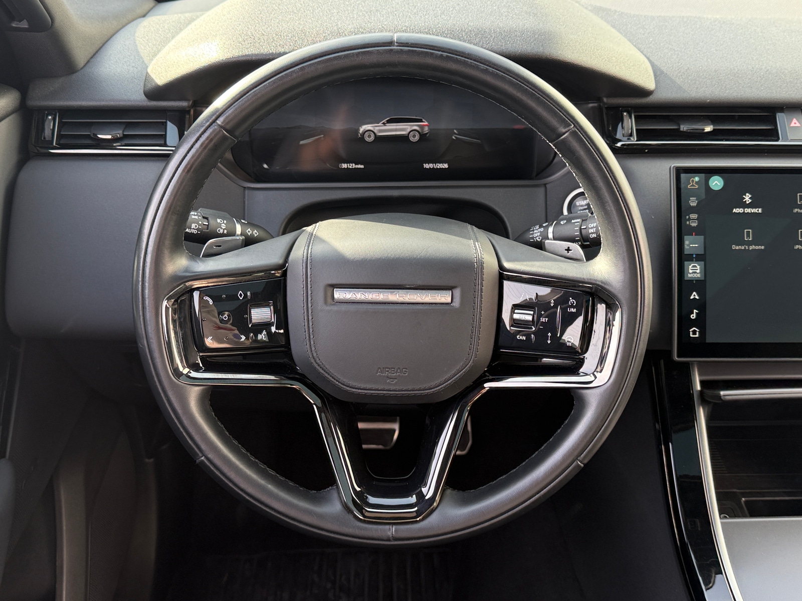 Thumbnail: 2025 Land Rover Range Rover Velar - 4