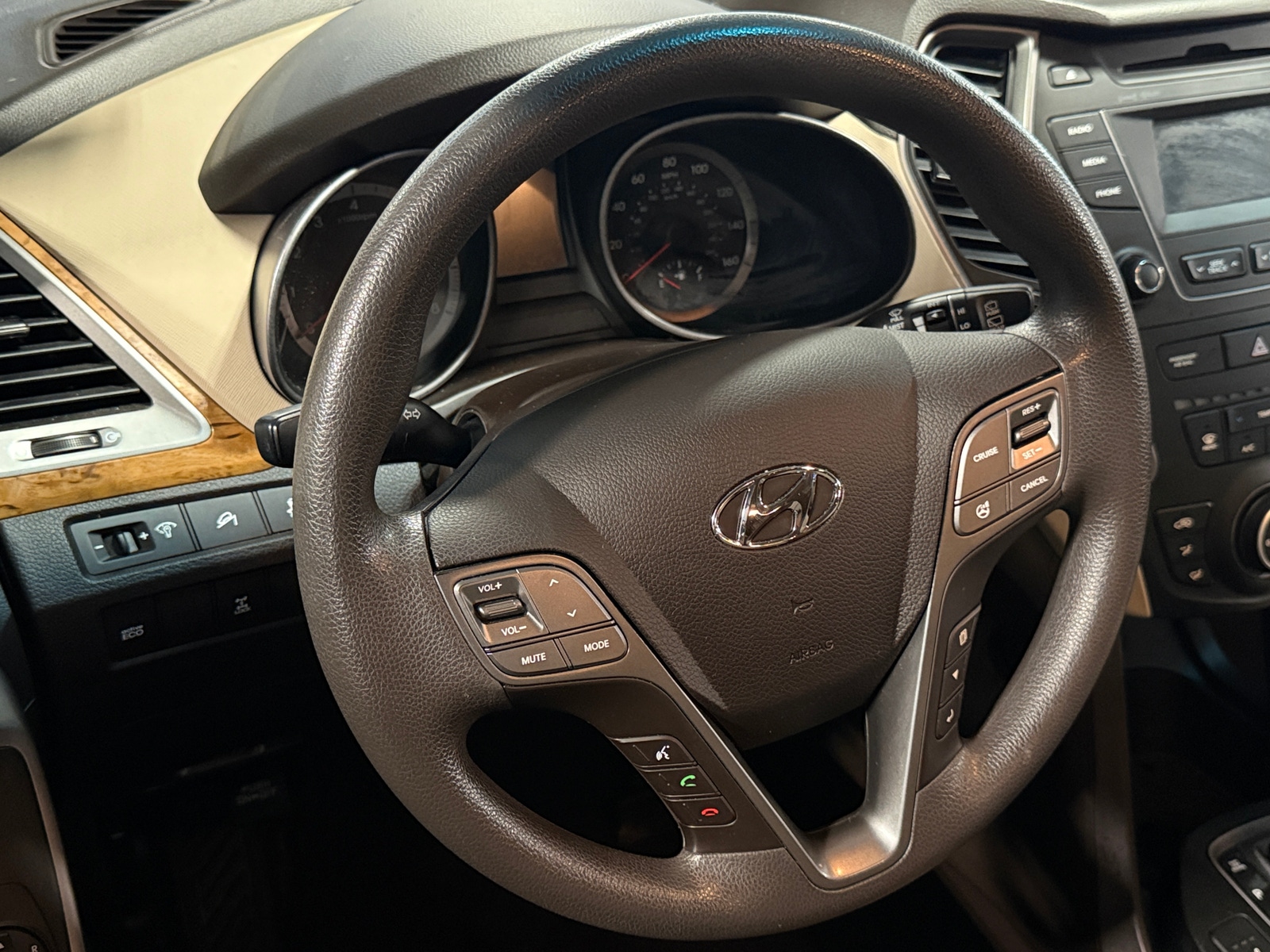 Thumbnail: 2016 Hyundai Santa Fe - 5