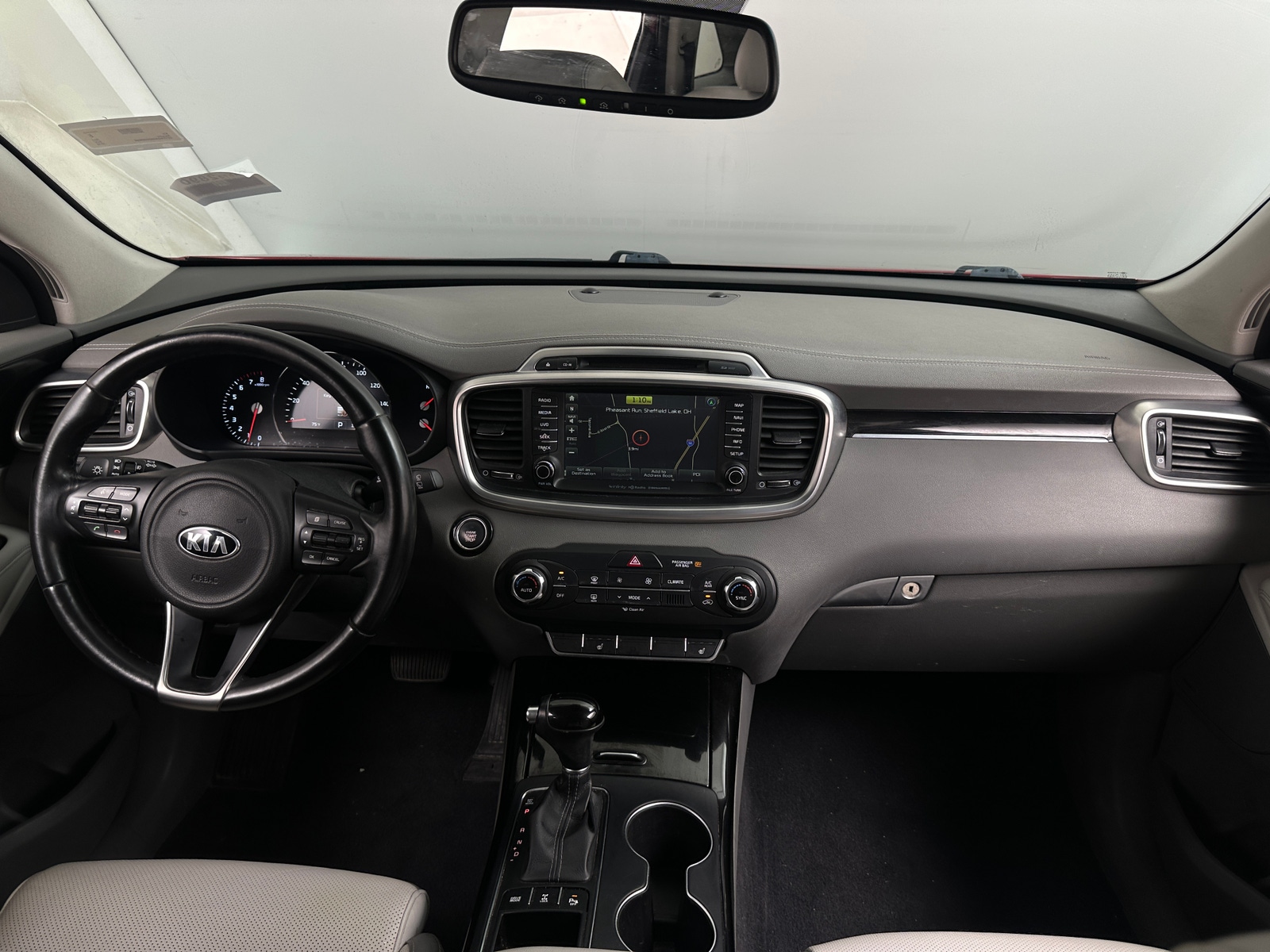 Thumbnail: 2016 Kia Sorento - 2