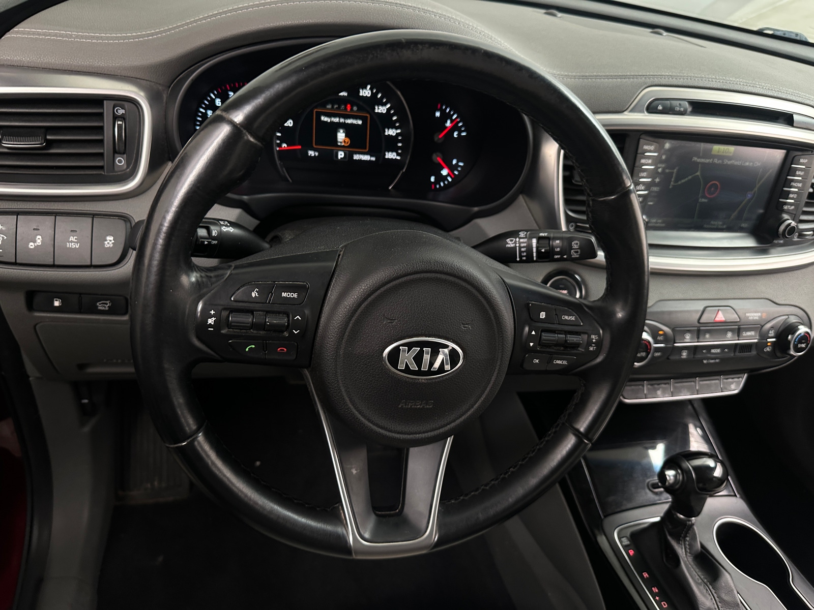 Thumbnail: 2016 Kia Sorento - 4