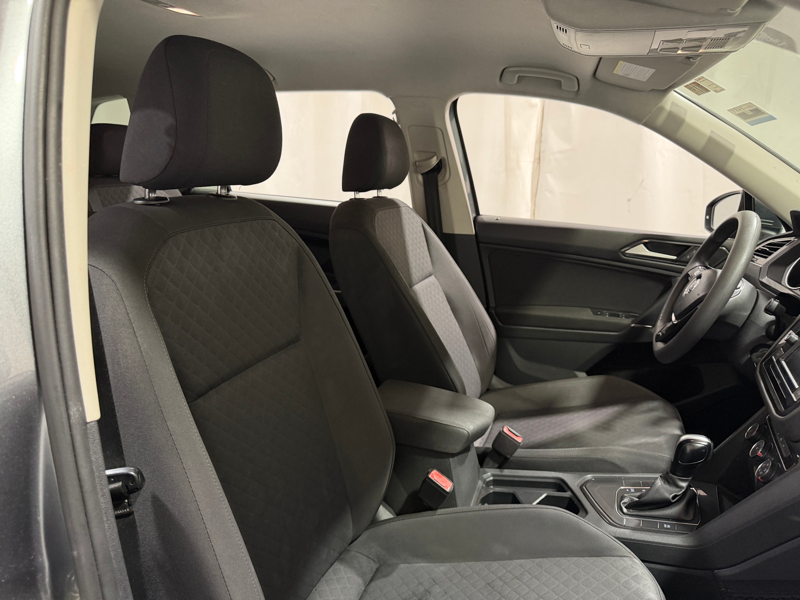 Thumbnail: 2018 Volkswagen Tiguan - 2