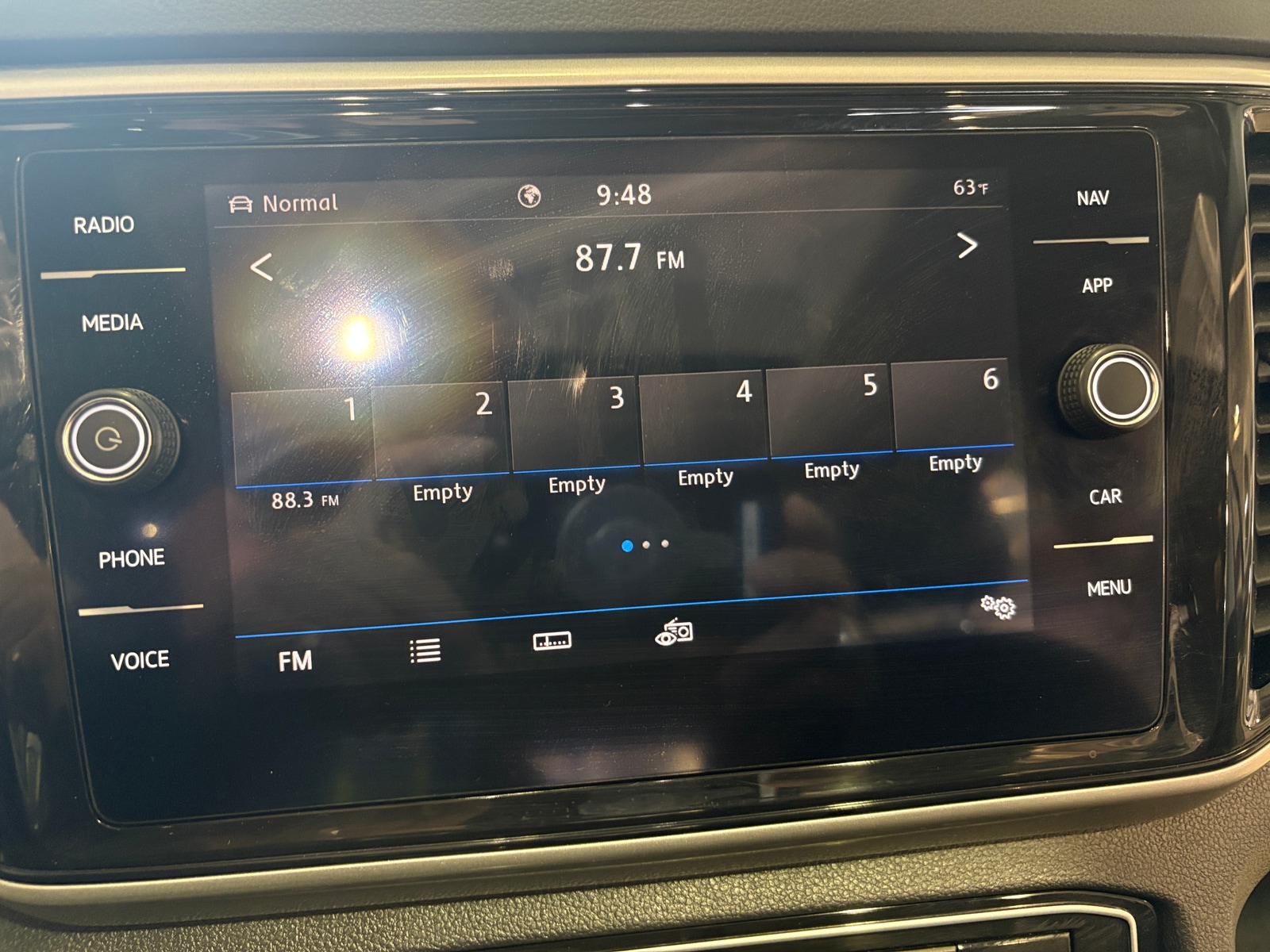 Thumbnail: 2021 Volkswagen Atlas - 3