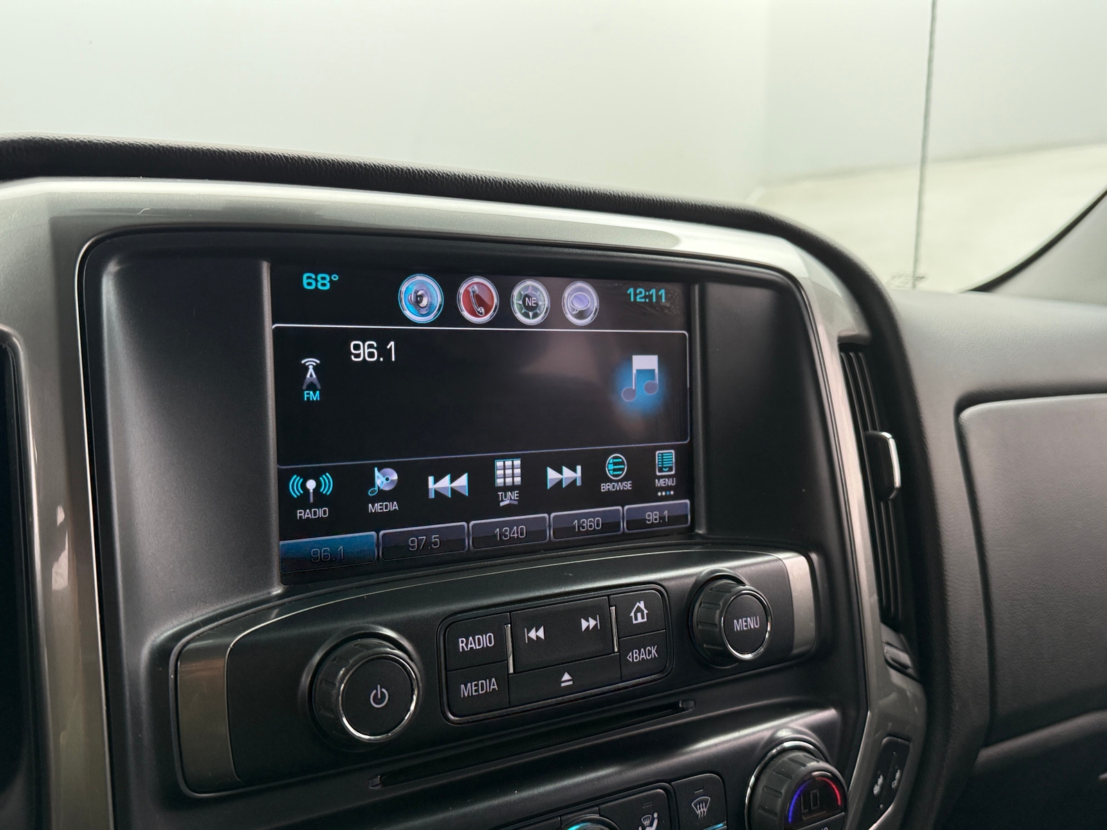 Thumbnail: 2018 Chevrolet Silverado 1500 - 4