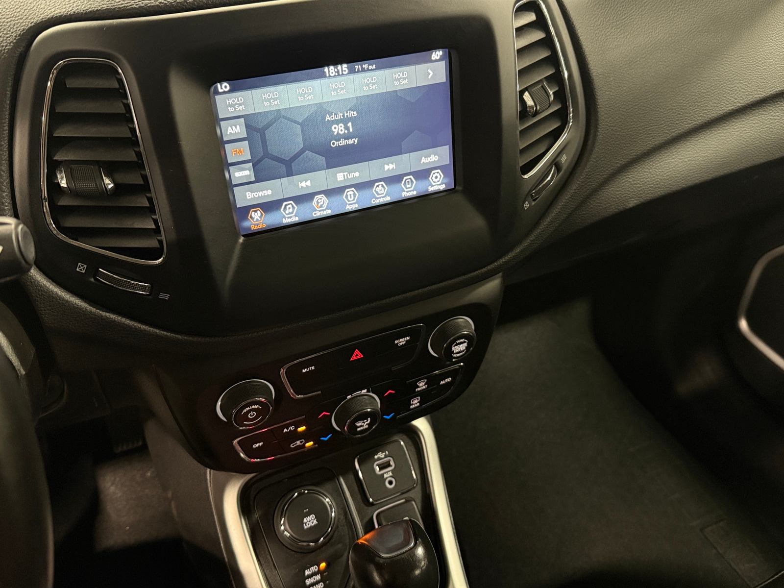 Thumbnail: 2021 Jeep Compass - 4