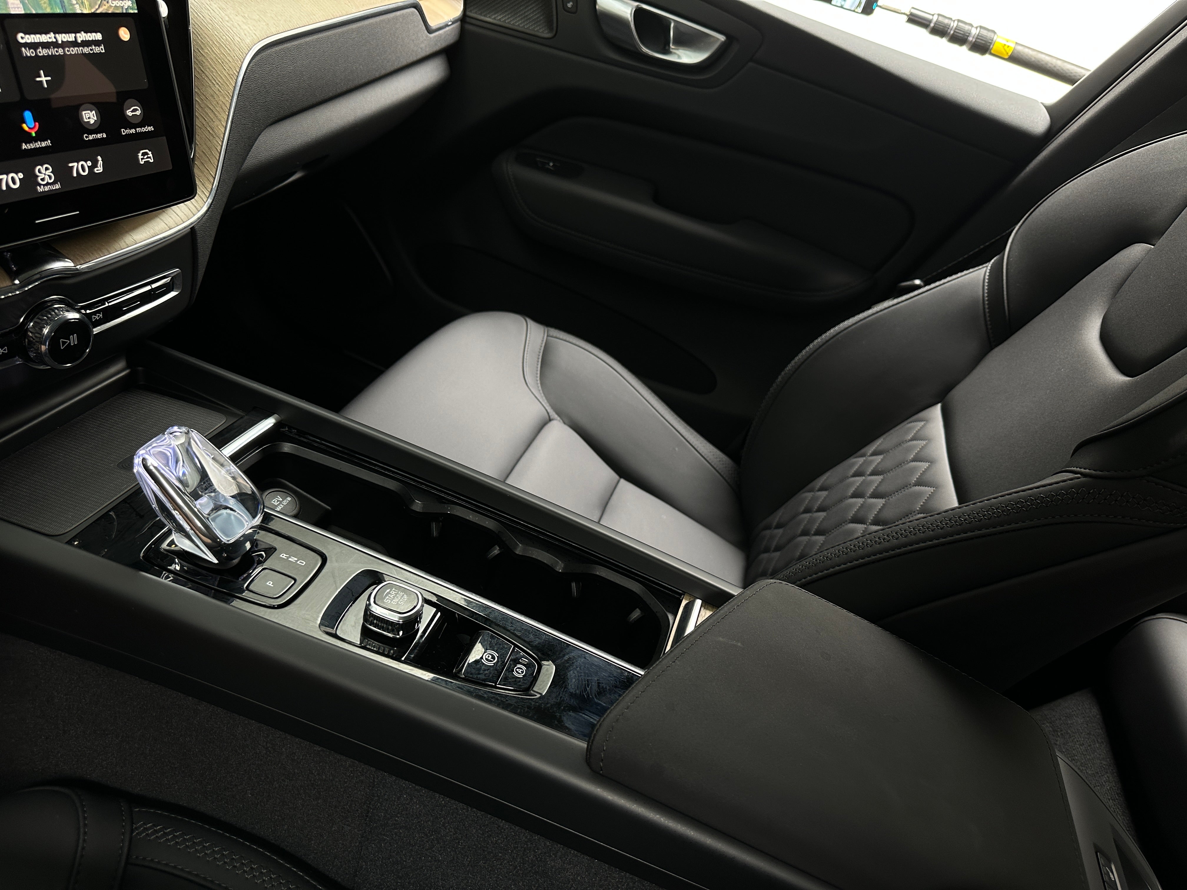 2026 Volvo XC60 Plus - Photo 5