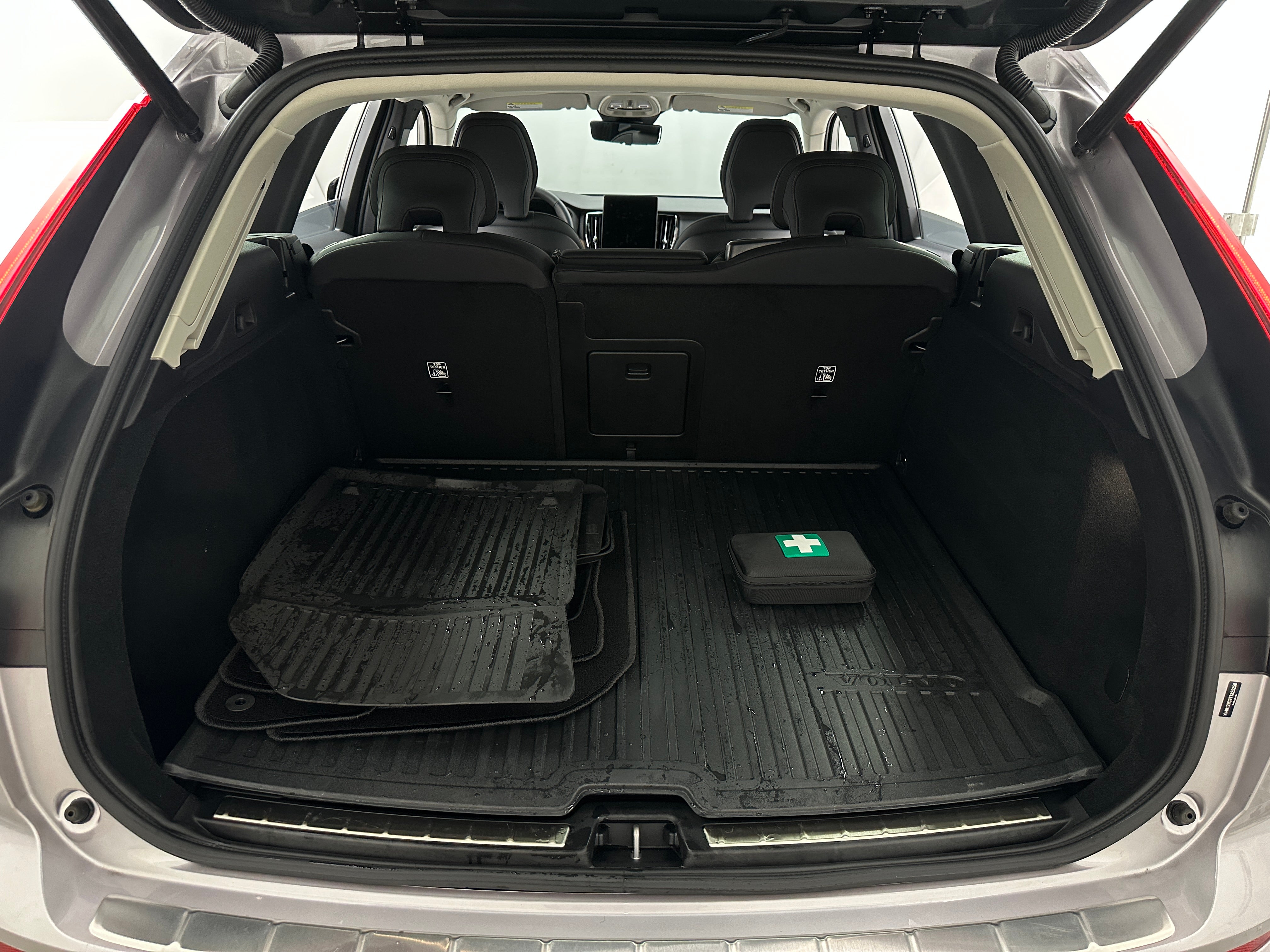 2026 Volvo XC60 Plus - Photo 7