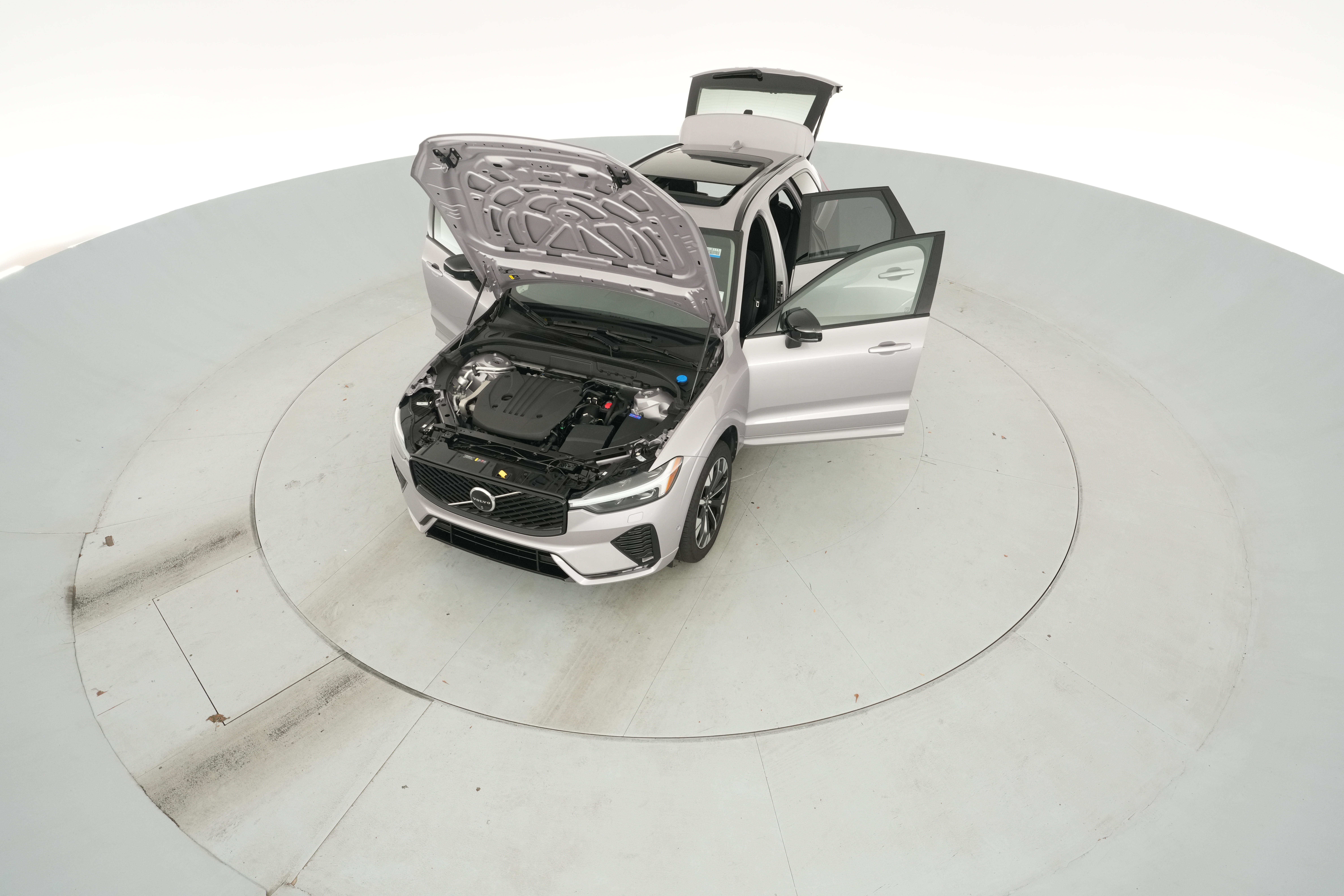 2026 Volvo XC60 Plus - Photo 45
