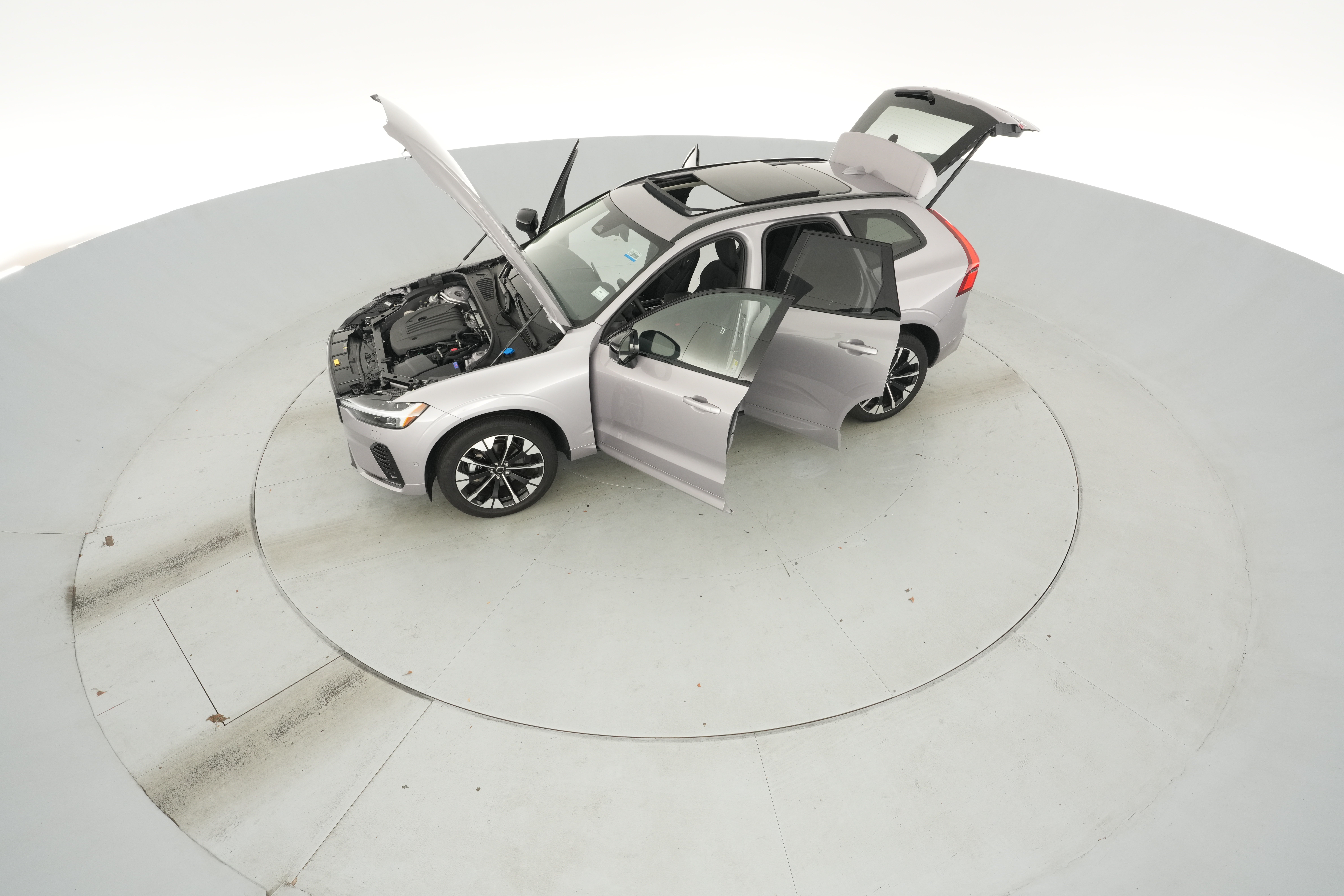 2026 Volvo XC60 Plus - Photo 47