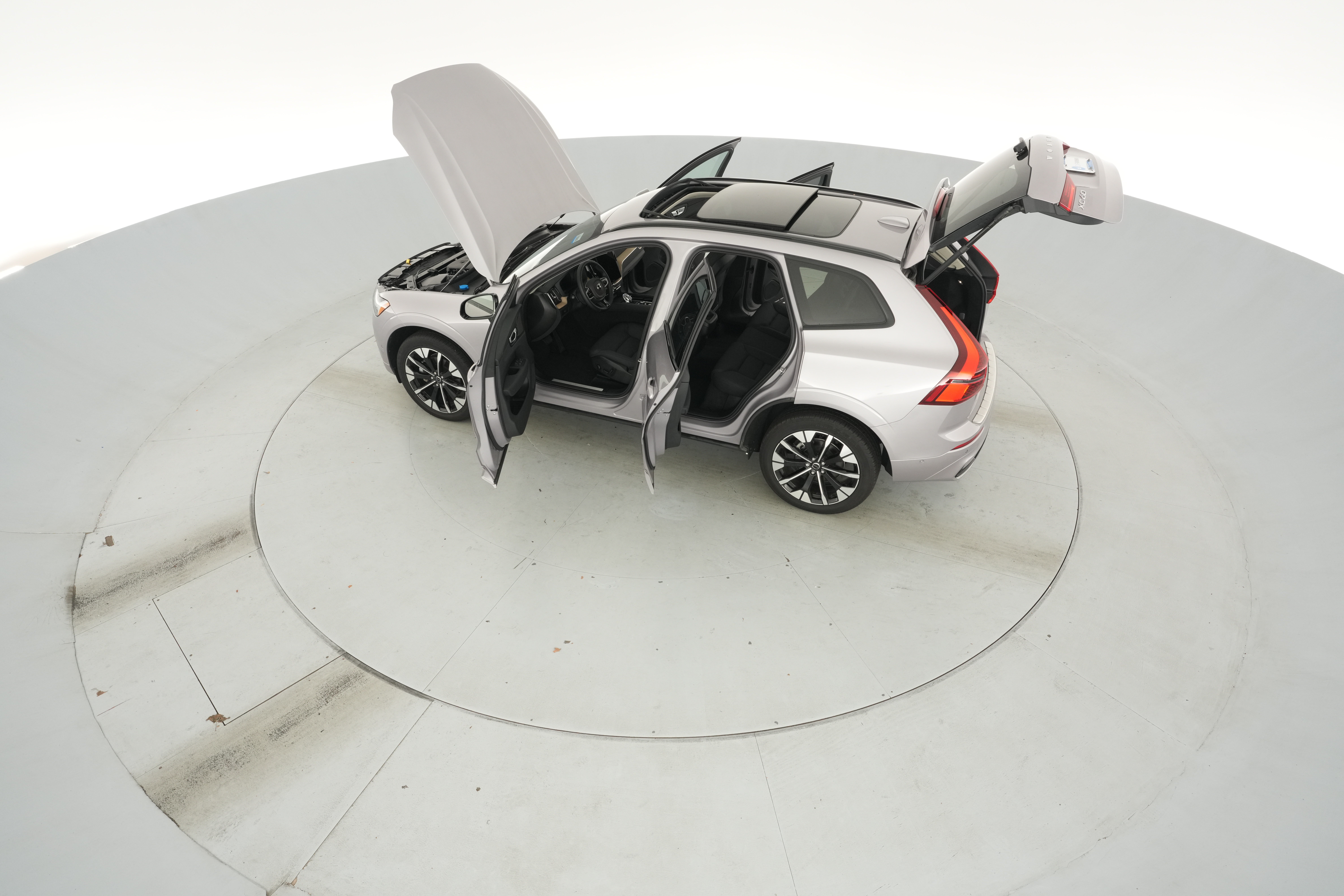 2026 Volvo XC60 Plus - Photo 49