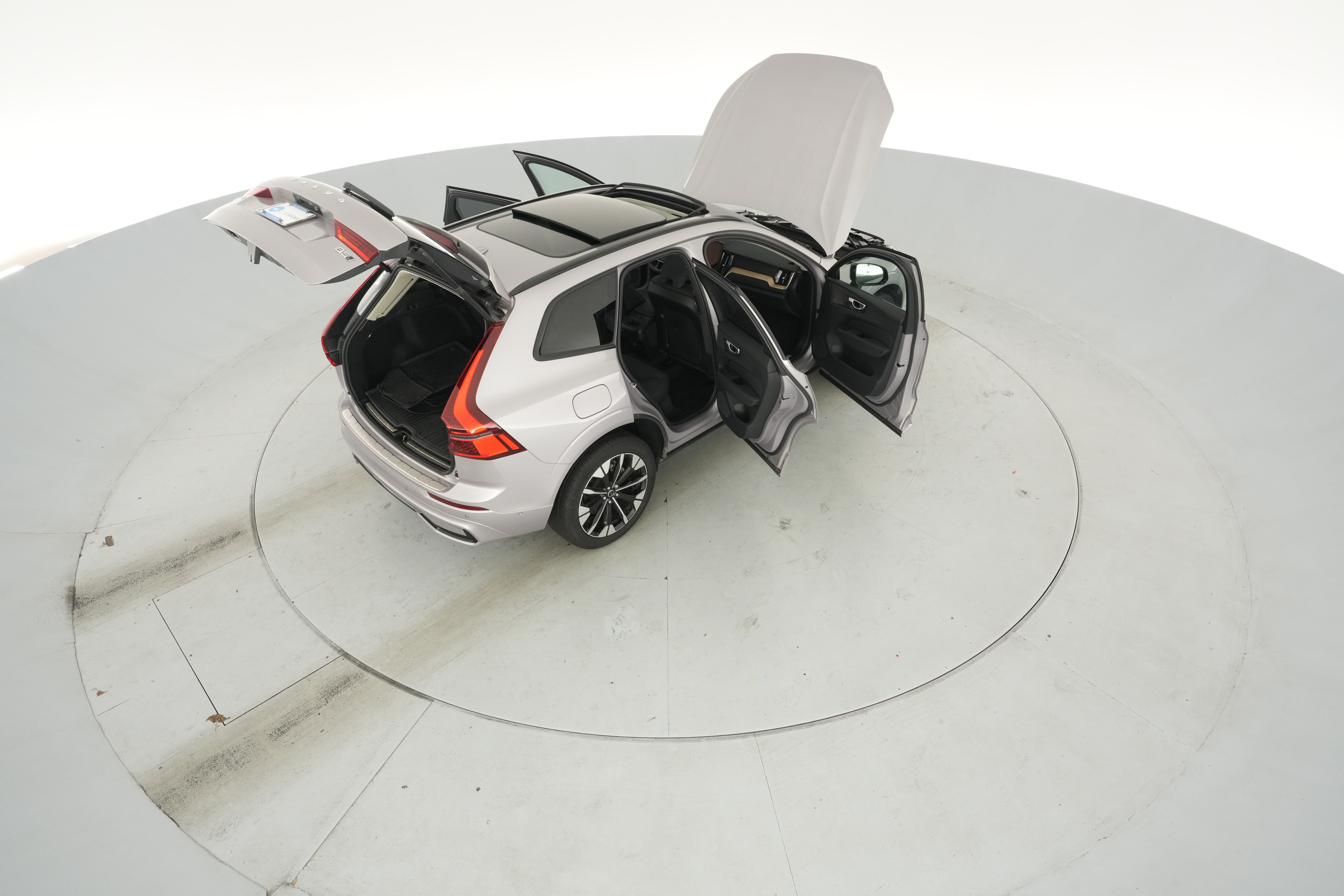 2026 Volvo XC60 Plus - Photo 54