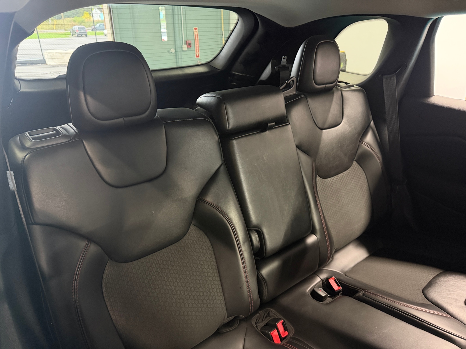 Thumbnail: 2020 Jeep Cherokee - 6