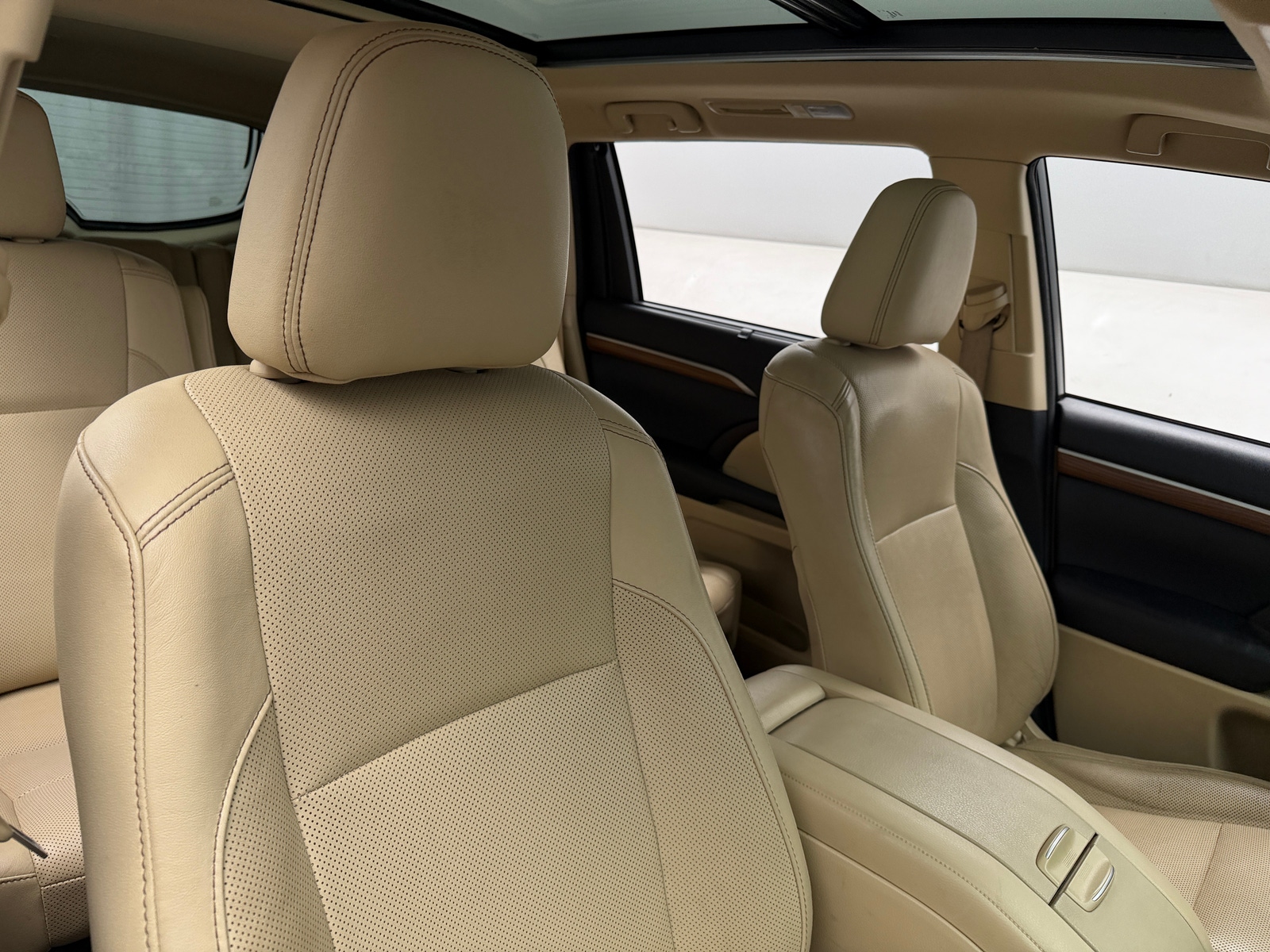 Thumbnail: 2017 Toyota Highlander - 2