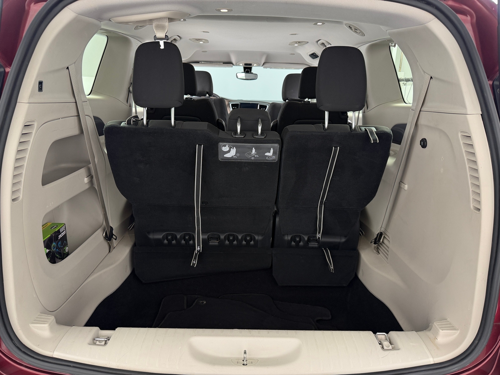 Thumbnail: 2017 Chrysler Pacifica - 7
