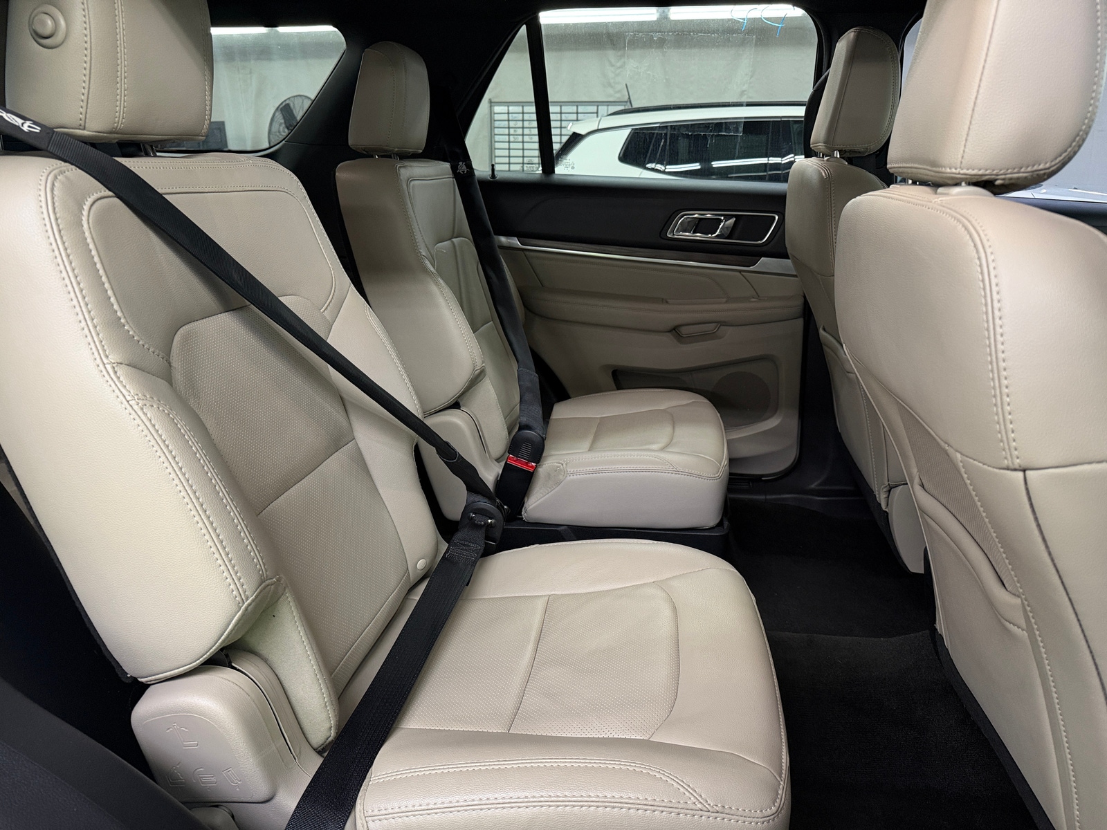 Thumbnail: 2018 Ford Explorer - 5