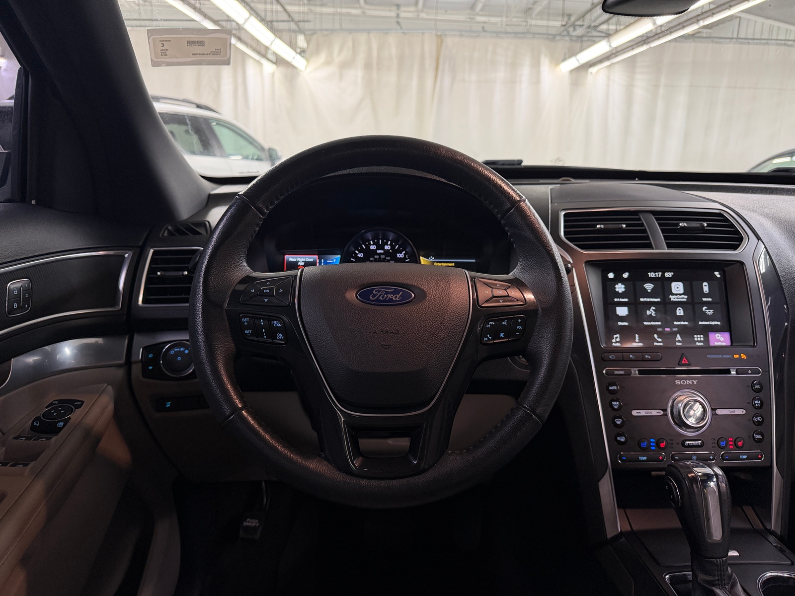 Thumbnail: 2018 Ford Explorer - 4