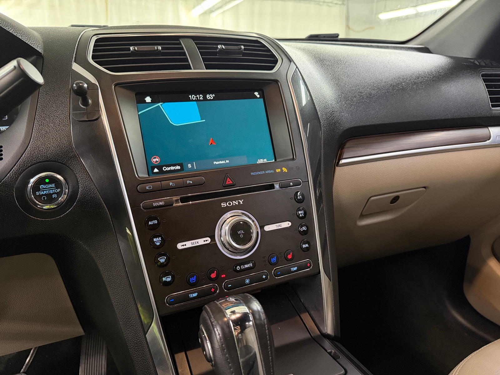 Thumbnail: 2018 Ford Explorer - 3