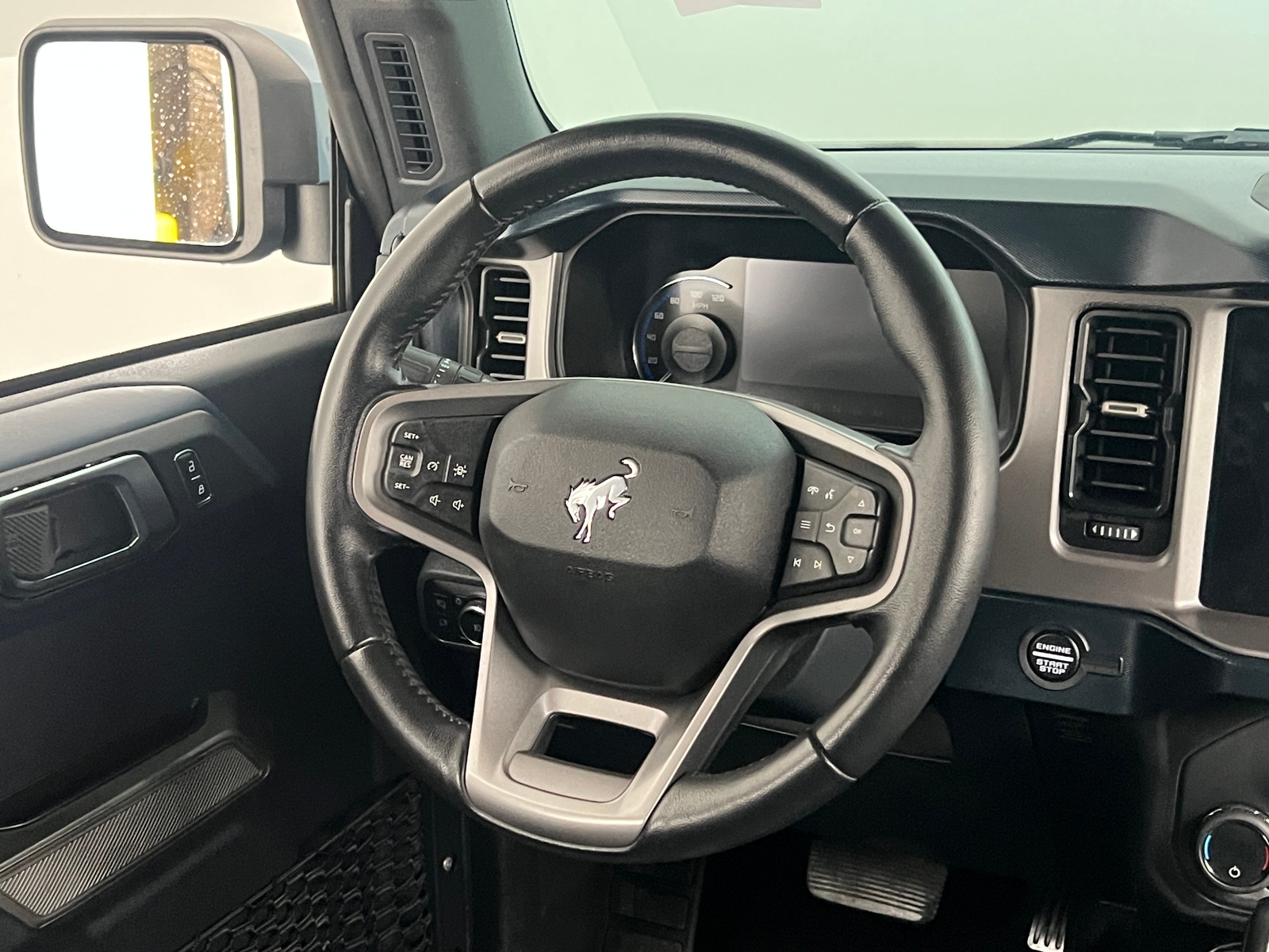 Thumbnail: 2023 Ford Bronco - 4