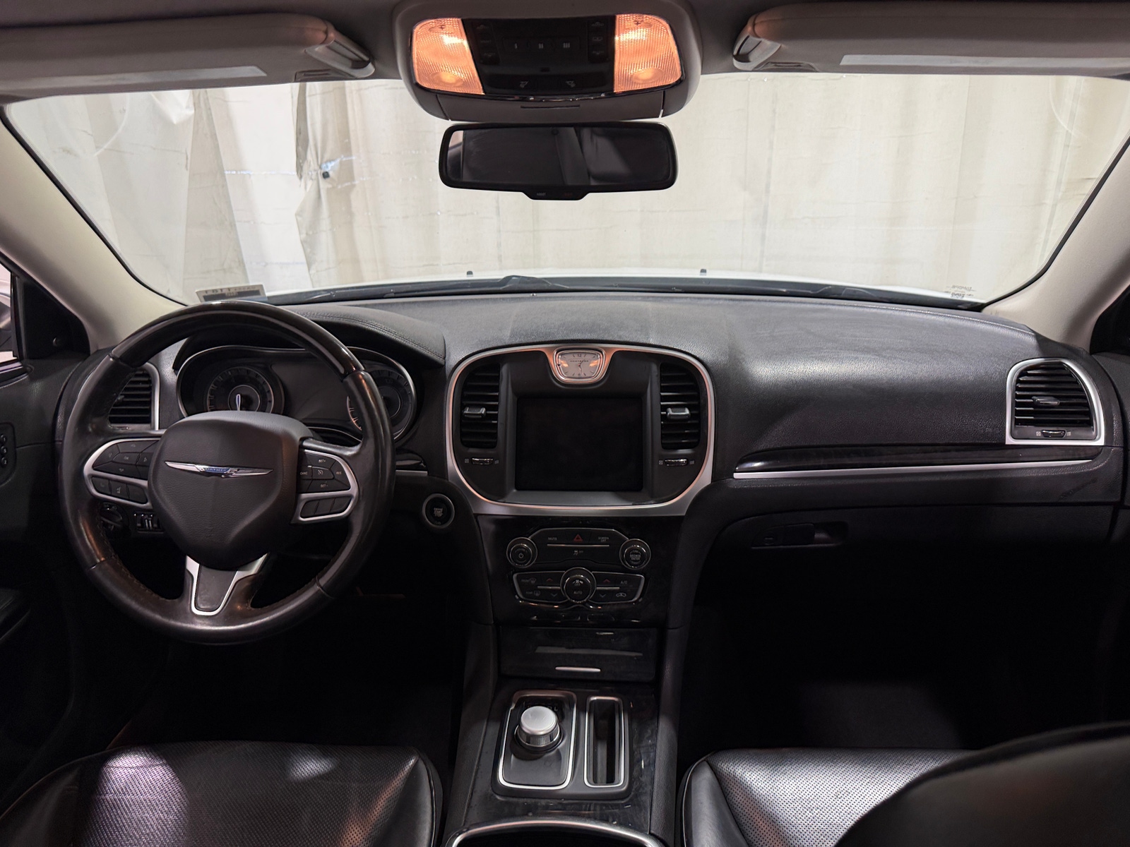 Thumbnail: 2020 Chrysler 300 - 2