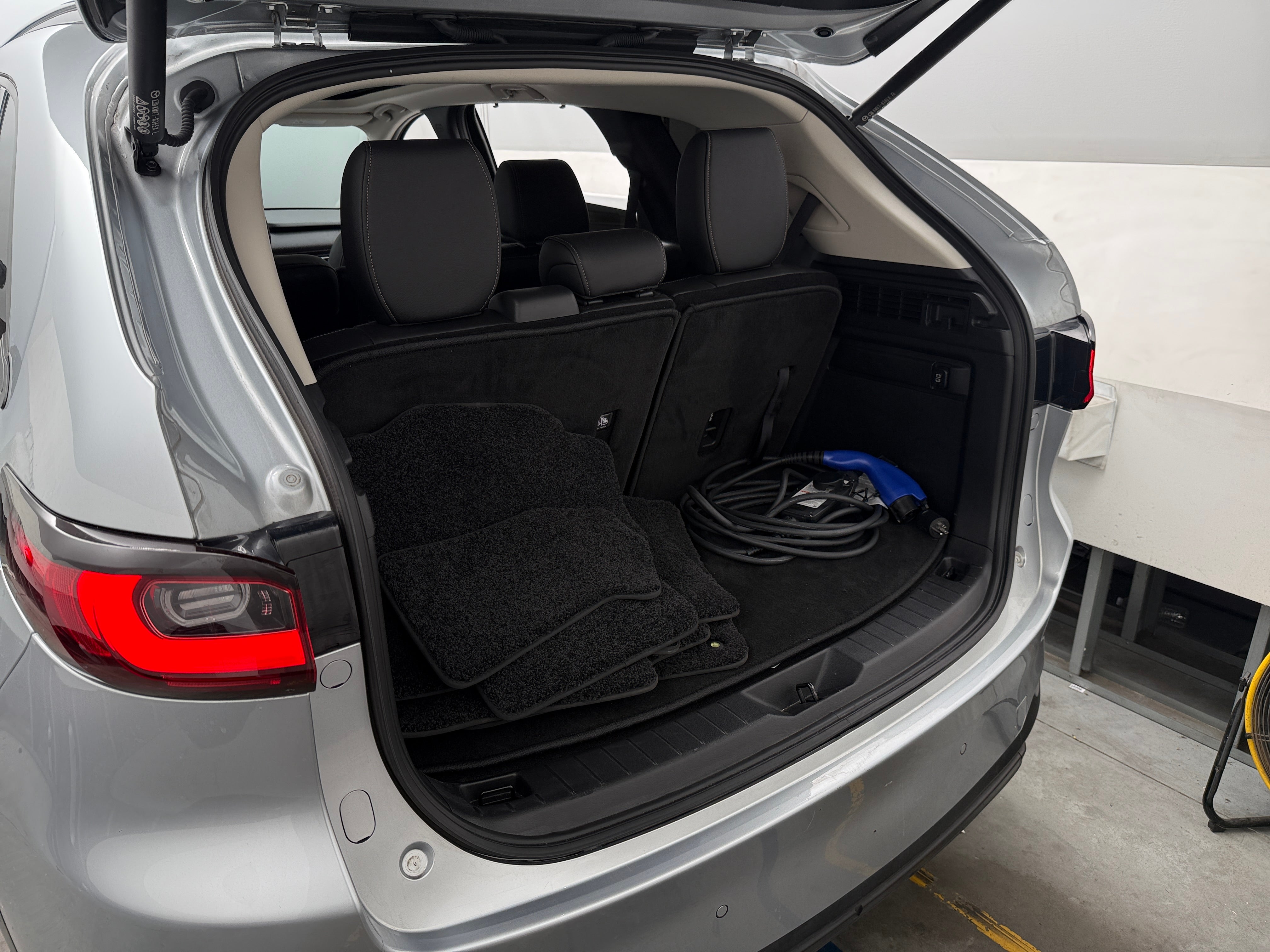 2025 Mazda CX-90 PHEV