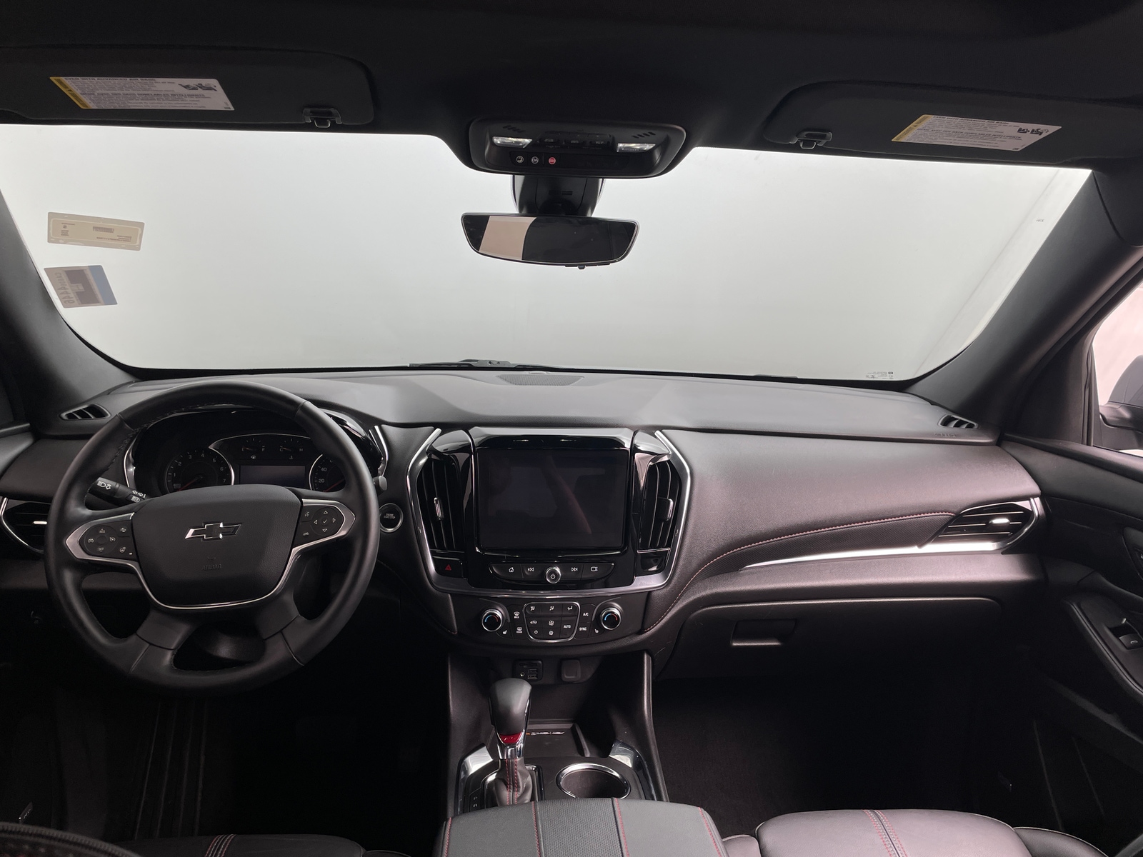 Thumbnail: 2023 Chevrolet Traverse - 2