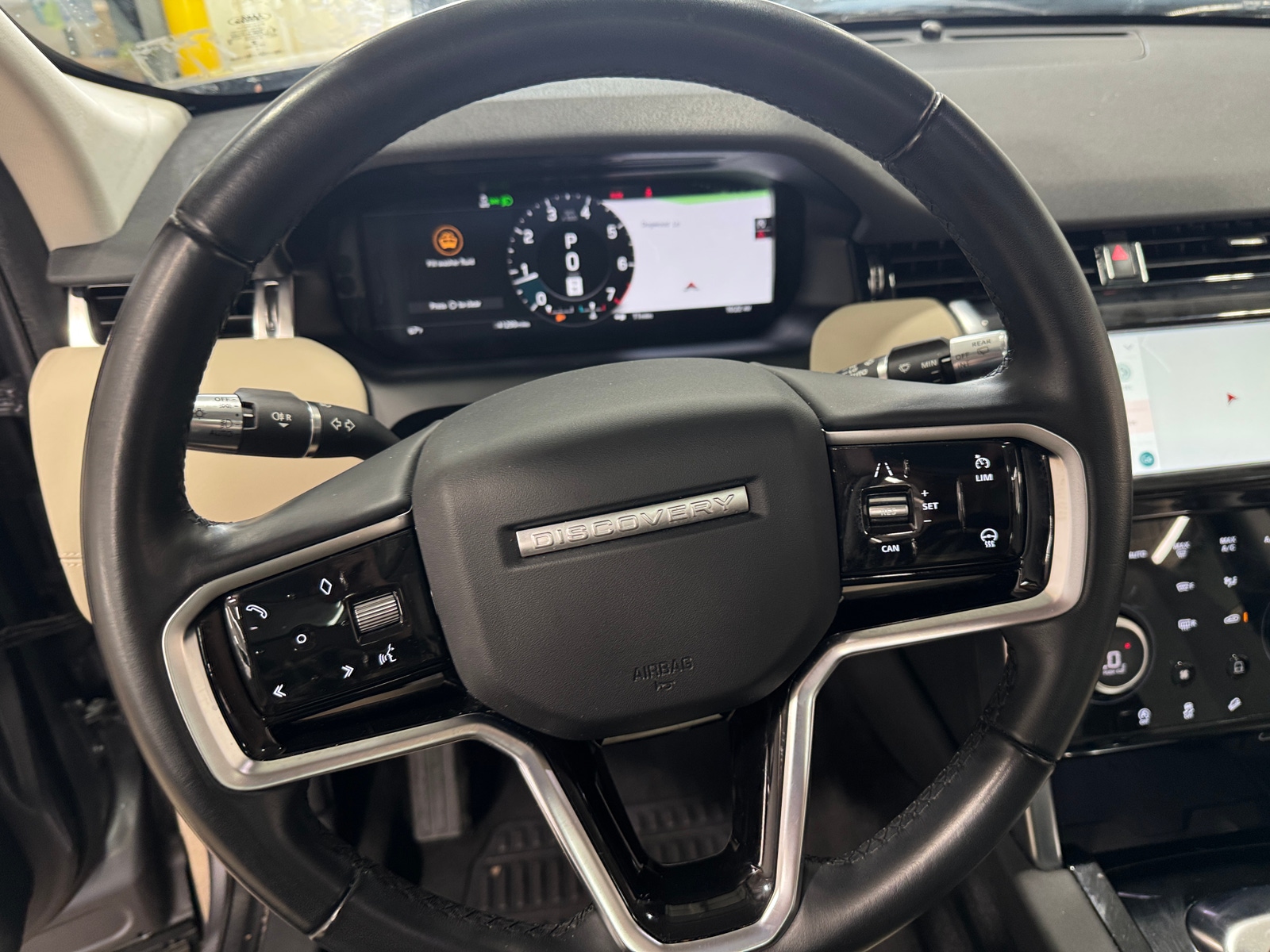 Thumbnail: 2021 Land Rover Discovery Sport - 4
