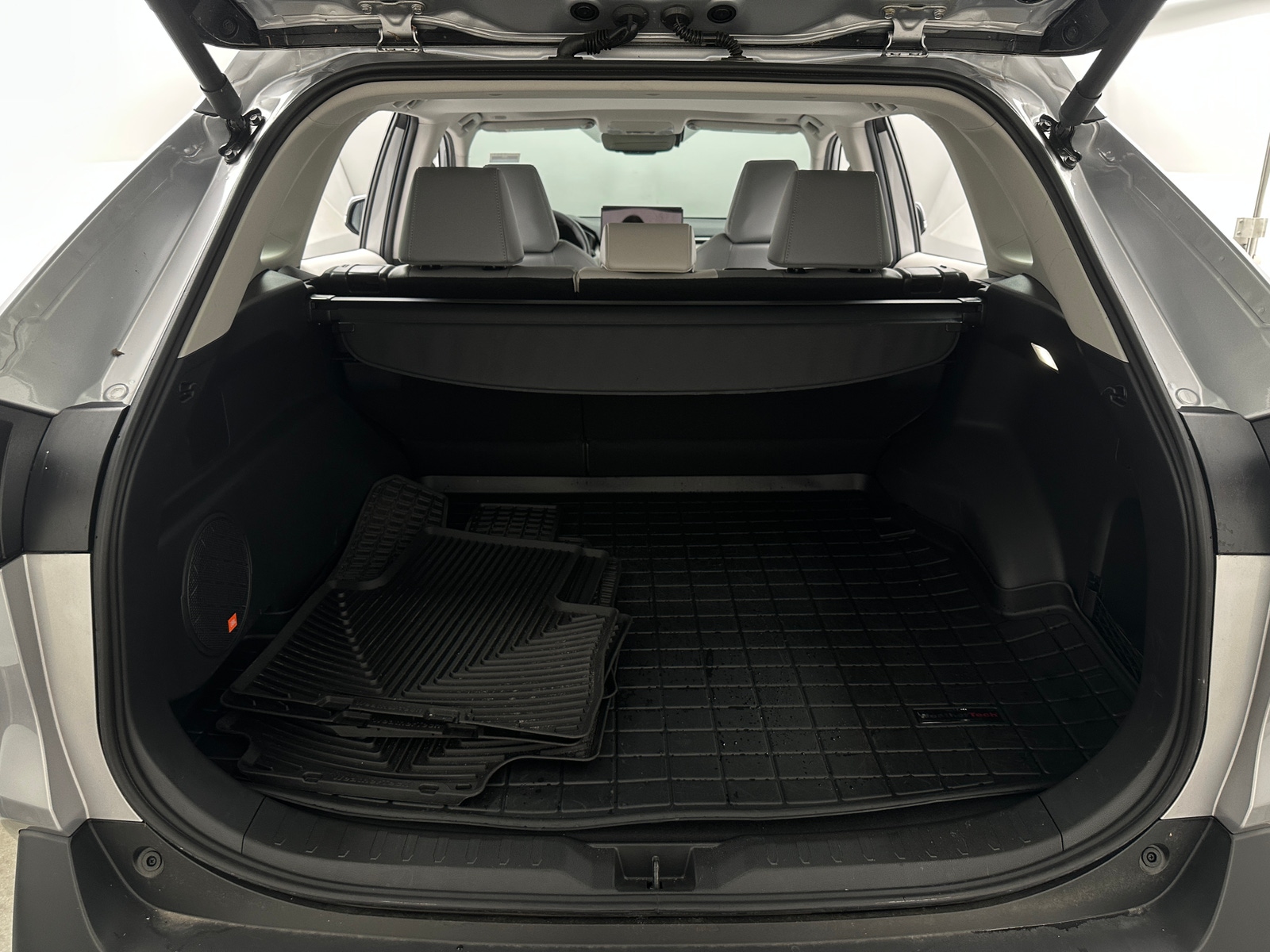 Thumbnail: 2025 Toyota RAV4 - 6