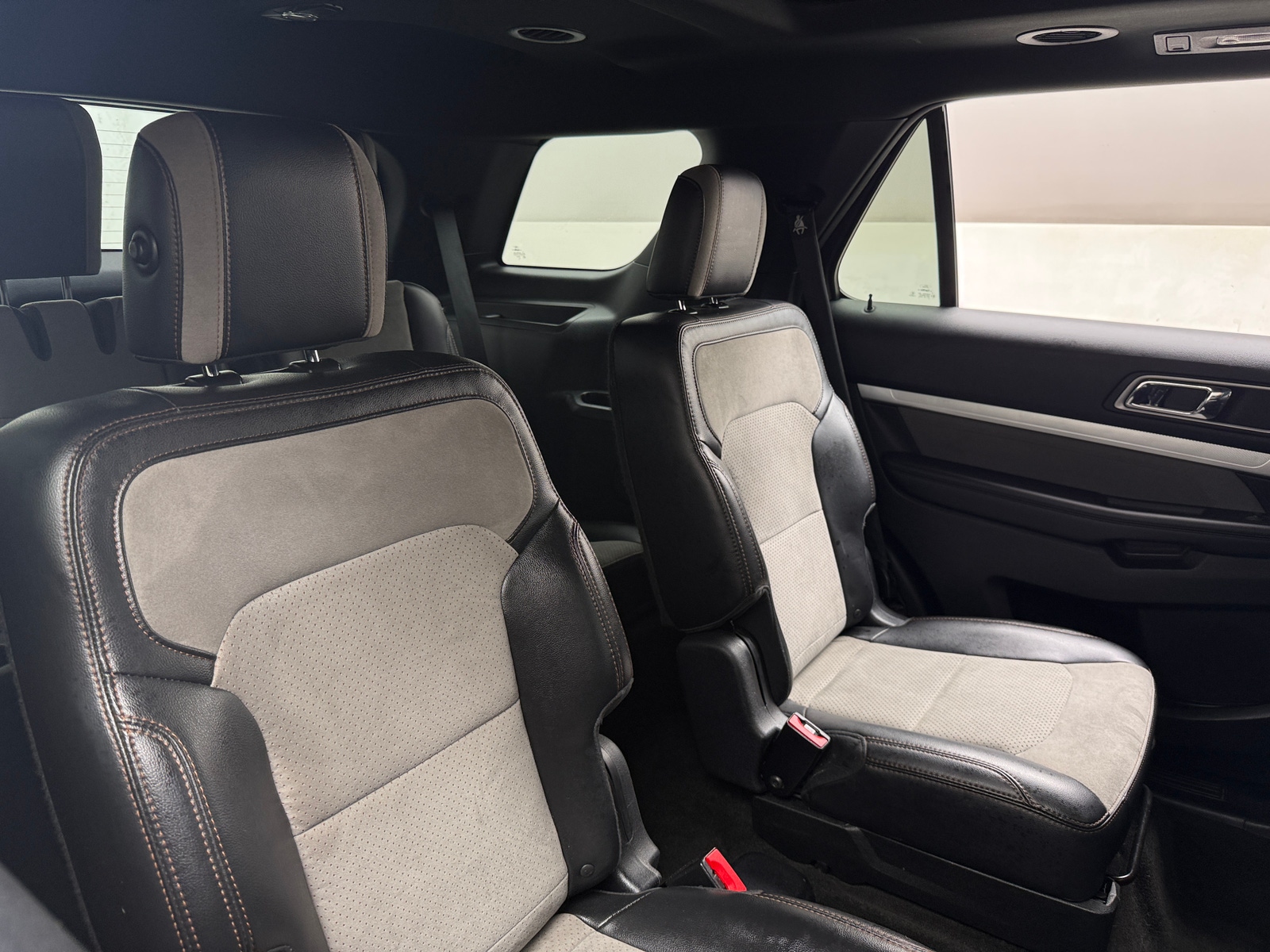 Thumbnail: 2017 Ford Explorer - 5