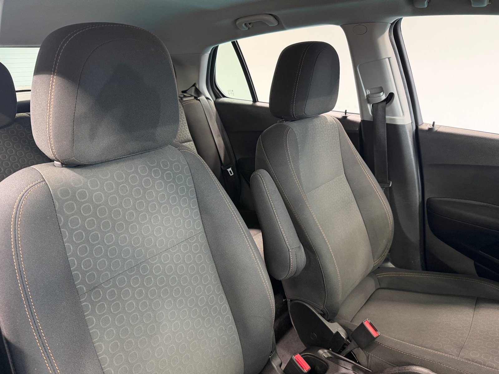 Thumbnail: 2018 Chevrolet Trax - 2