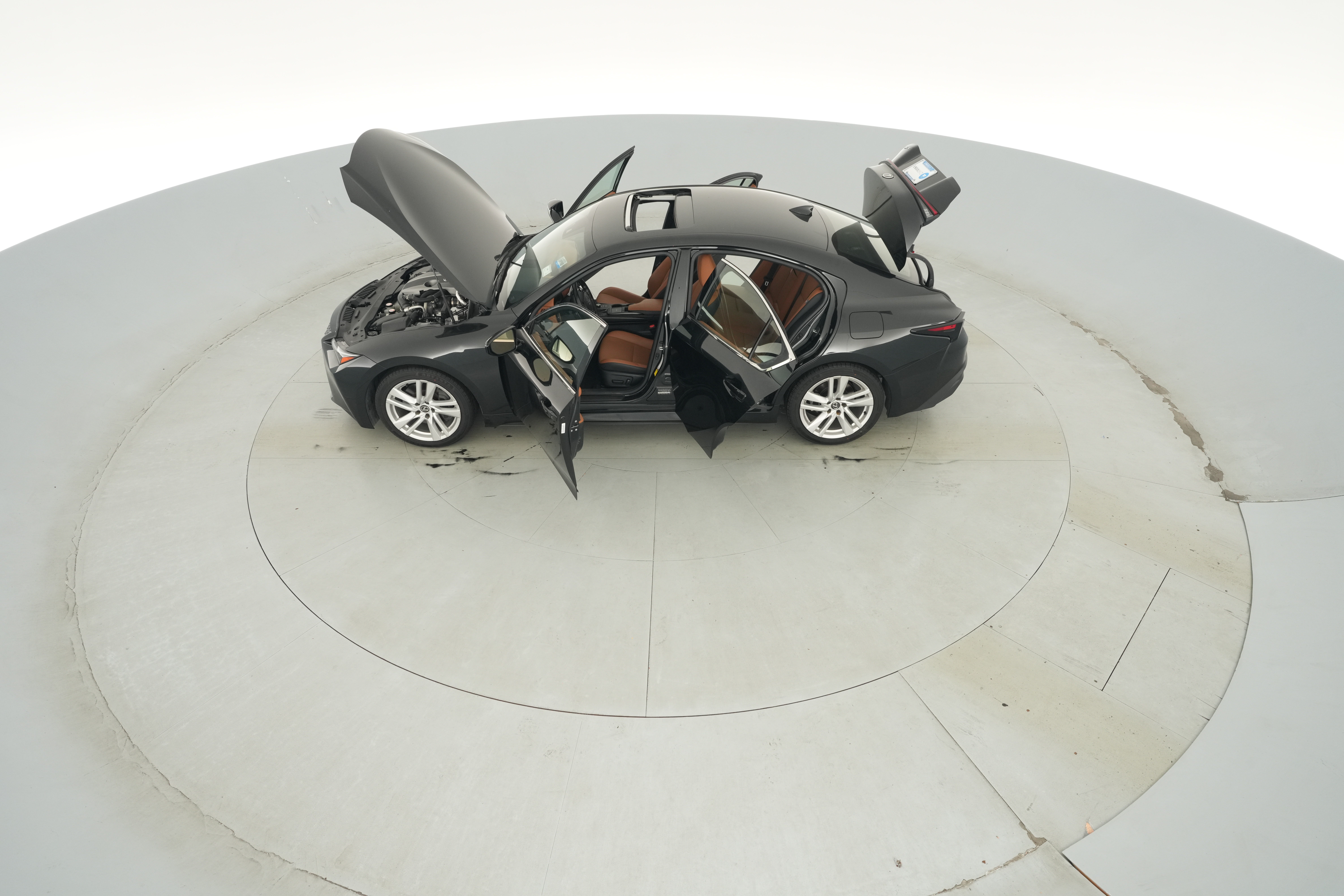 2024 Lexus IS 300 - Photo 38