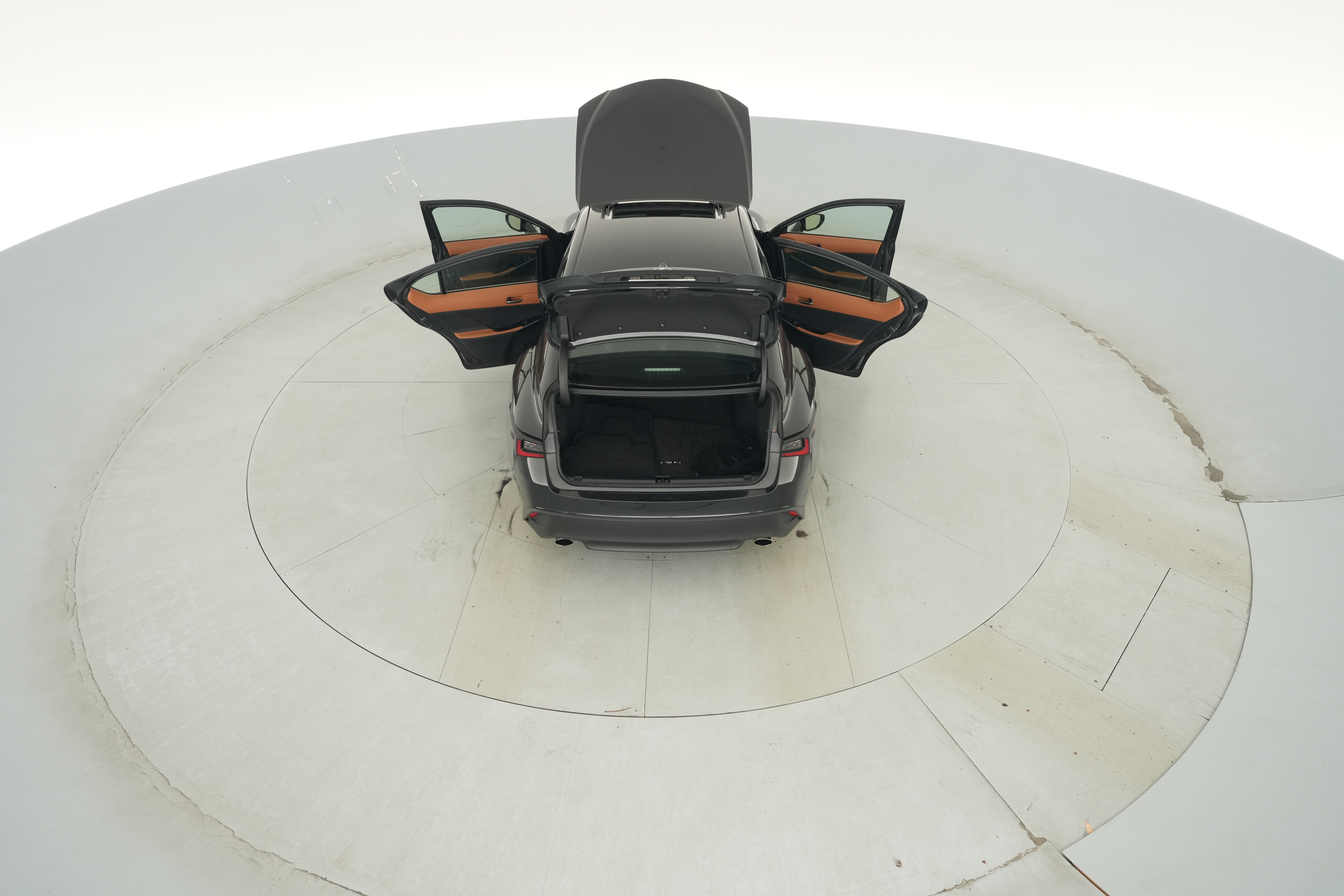 2024 Lexus IS 300 - Photo 42