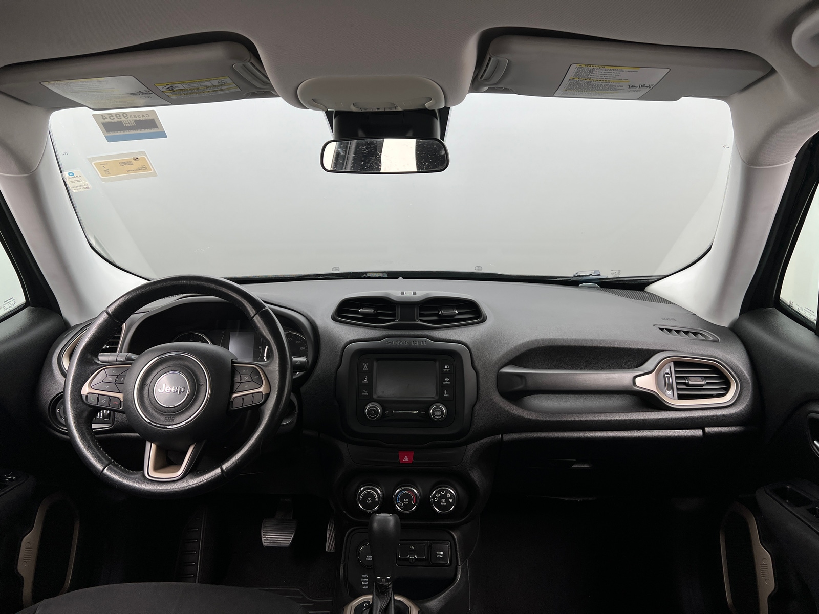 Thumbnail: 2017 Jeep Renegade - 3