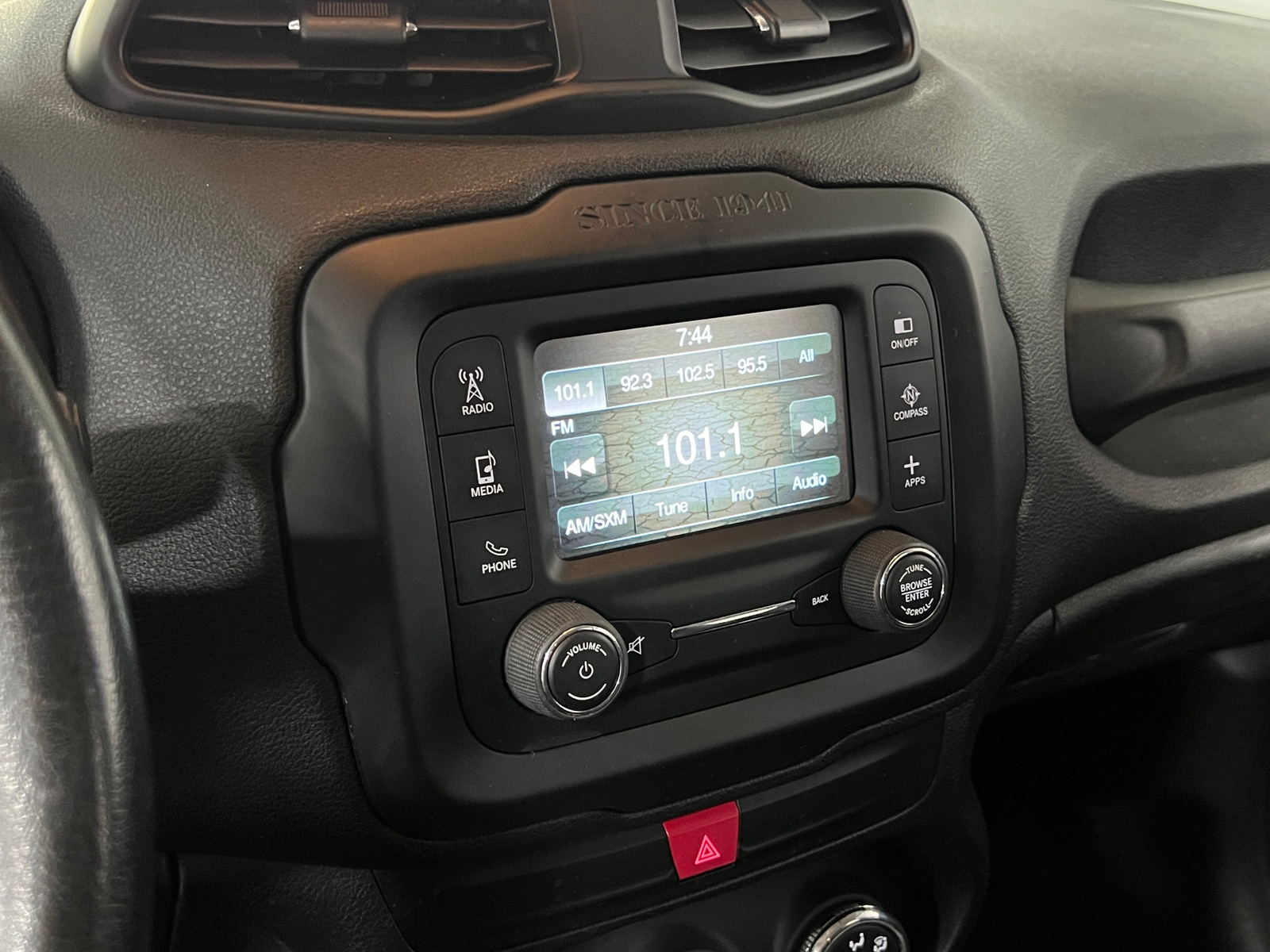 Thumbnail: 2017 Jeep Renegade - 4