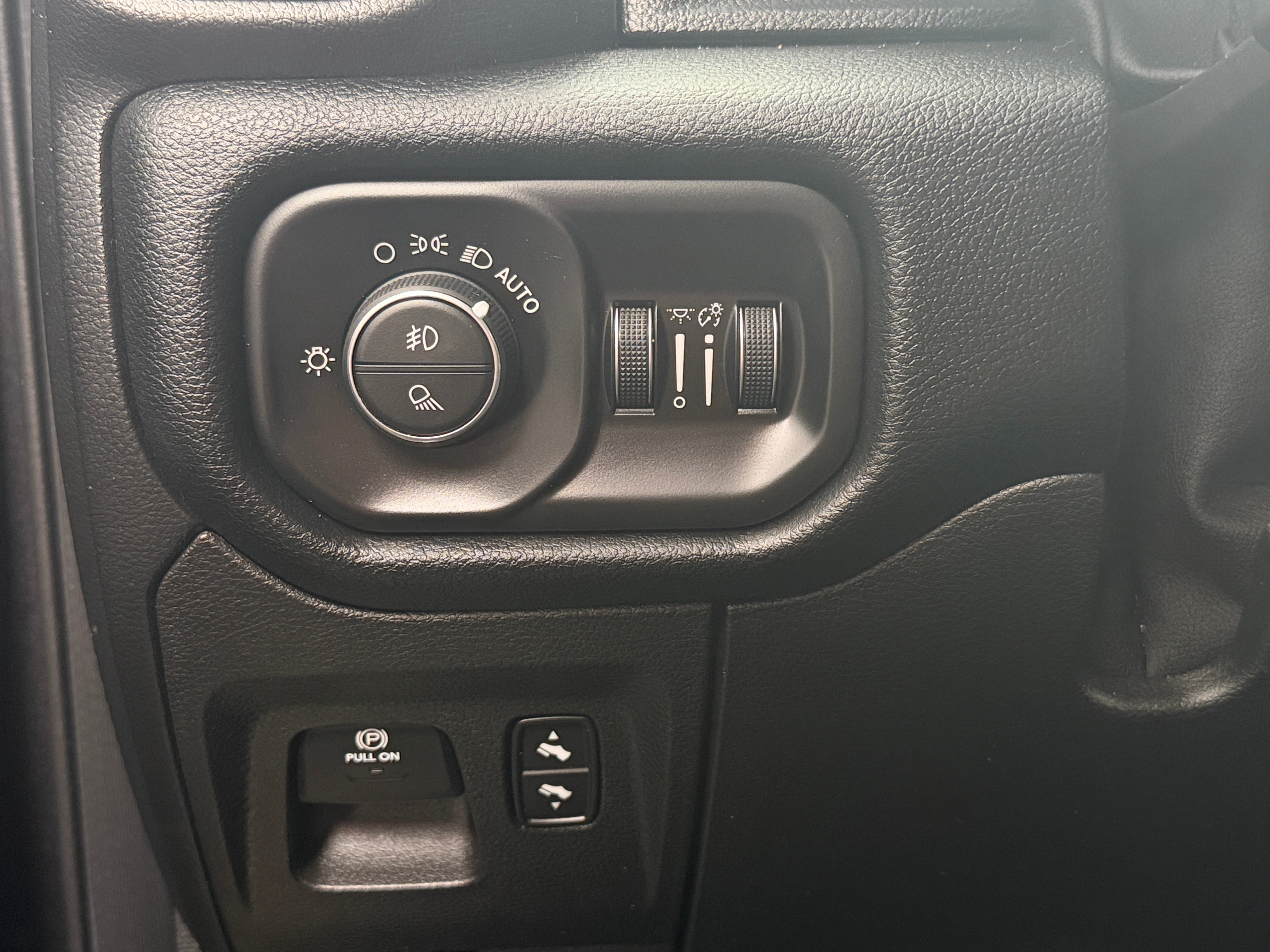 2021 RAM Ram 1500 Pickup Laramie - Photo 14