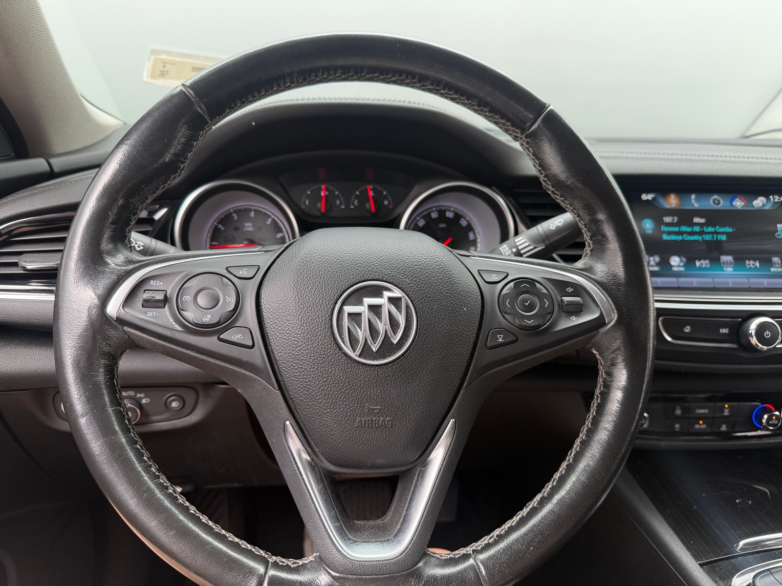 Thumbnail: 2018 Buick Regal - 5