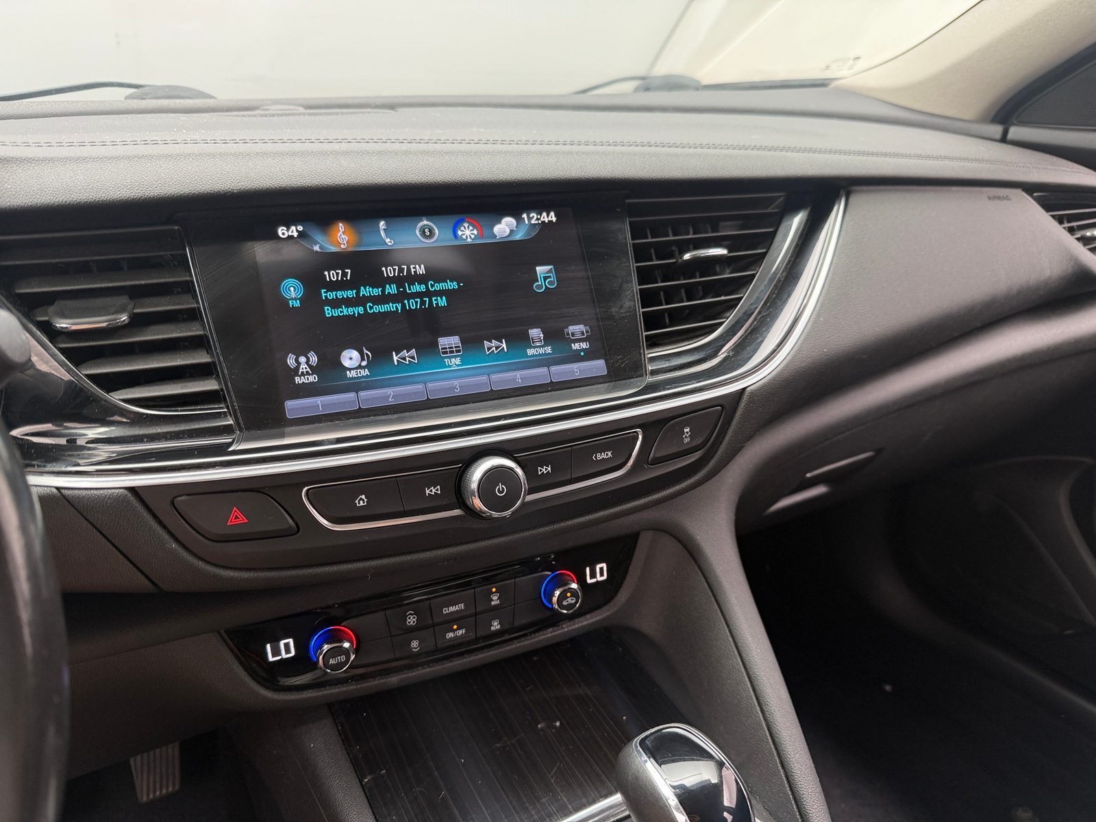 Thumbnail: 2018 Buick Regal - 4
