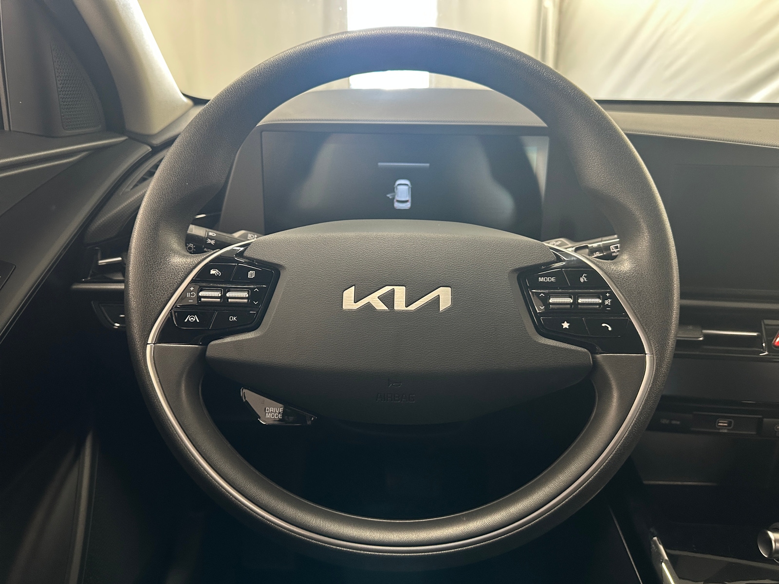 Thumbnail: 2025 Kia Niro - 5
