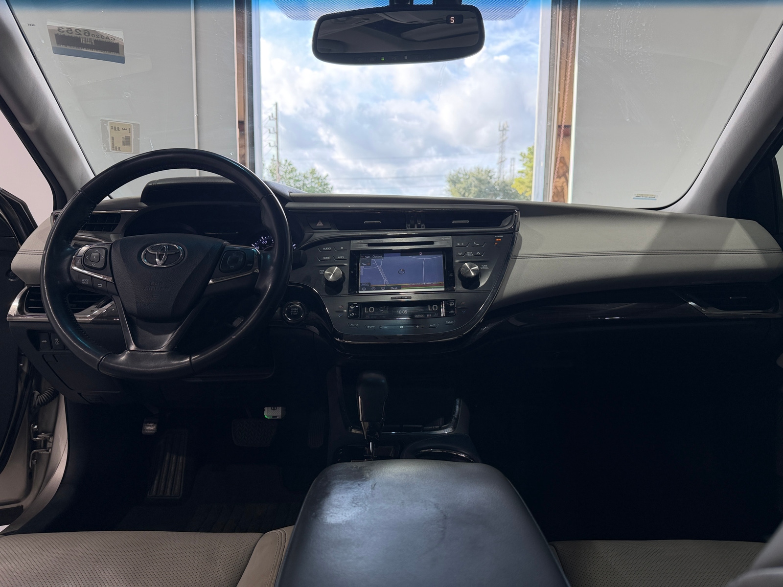 Thumbnail: 2015 Toyota Avalon - 2