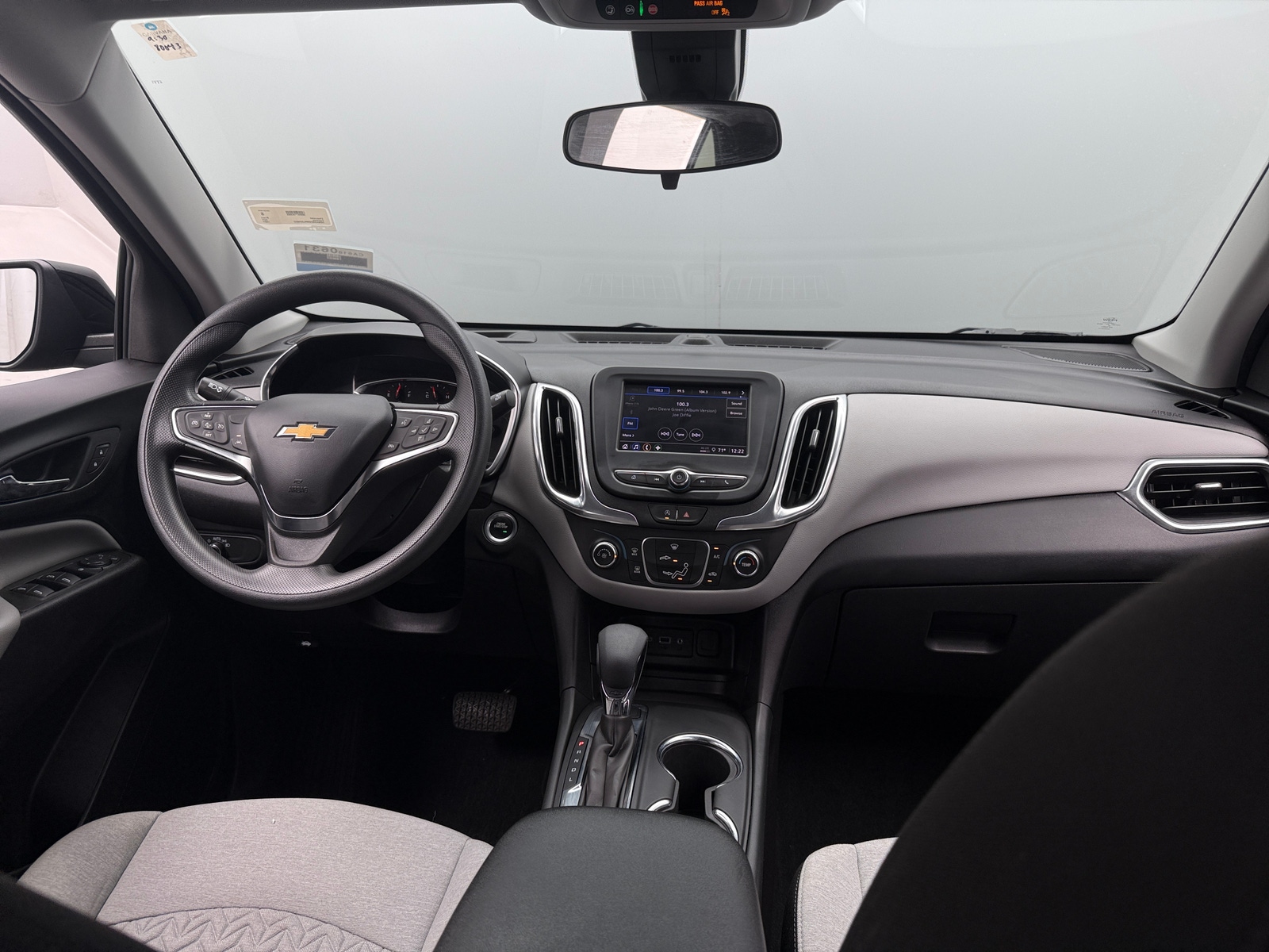 Thumbnail: 2024 Chevrolet Equinox - 3