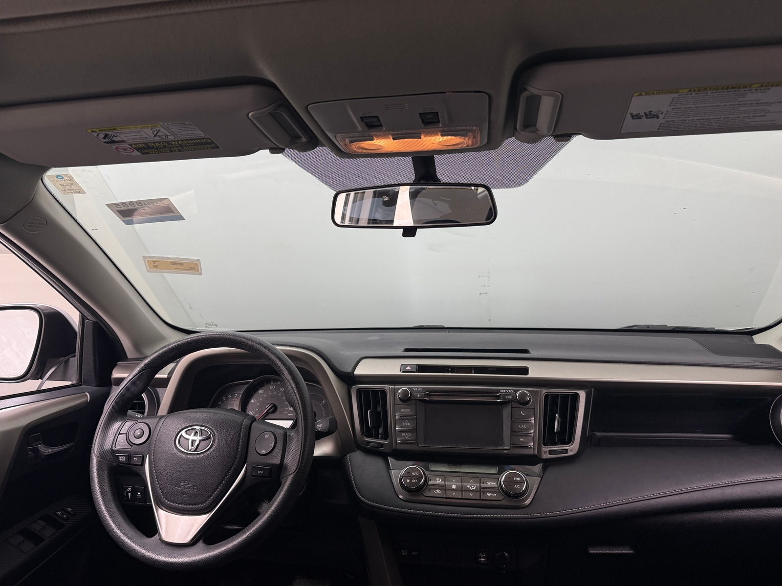 Thumbnail: 2014 Toyota RAV4 - 3