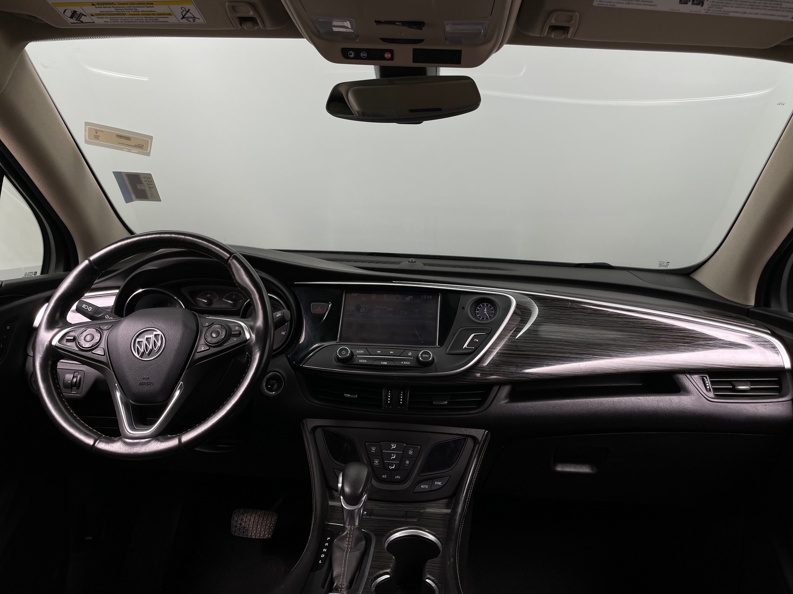 Thumbnail: 2017 Buick Envision - 2