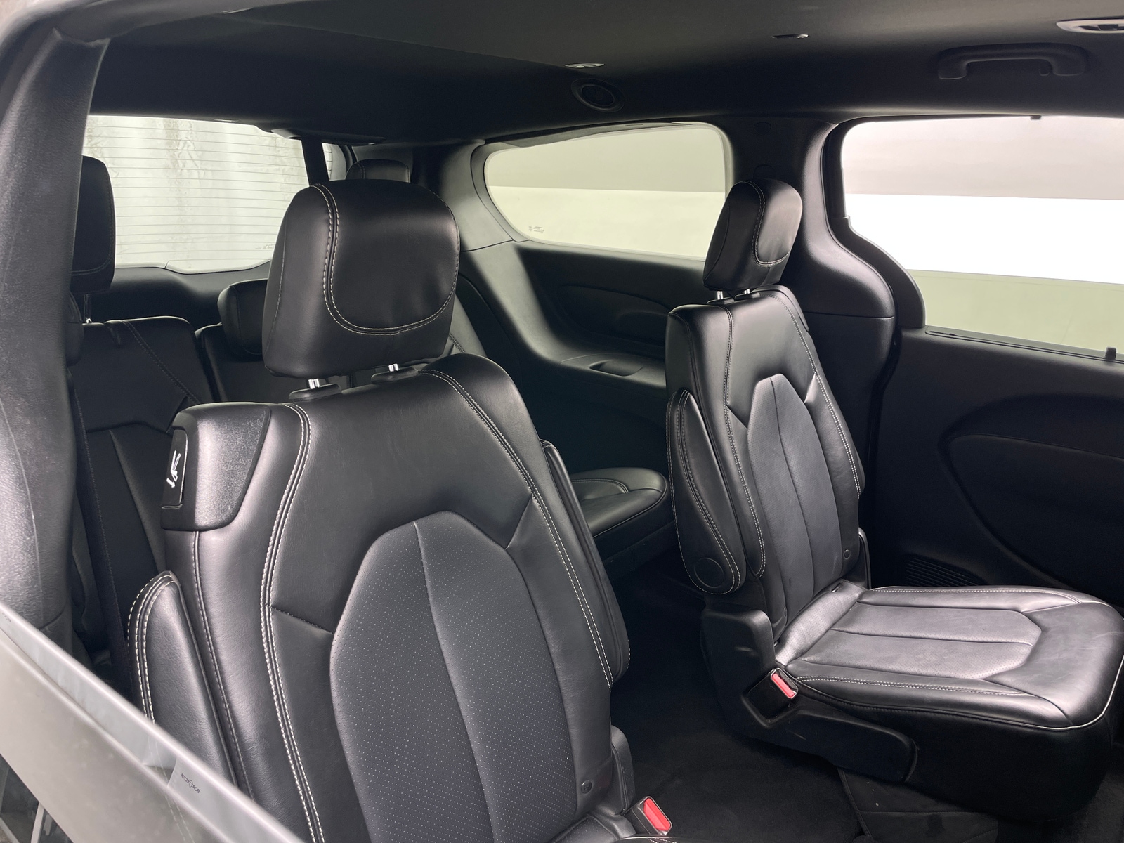Thumbnail: 2025 Chrysler Pacifica - 5