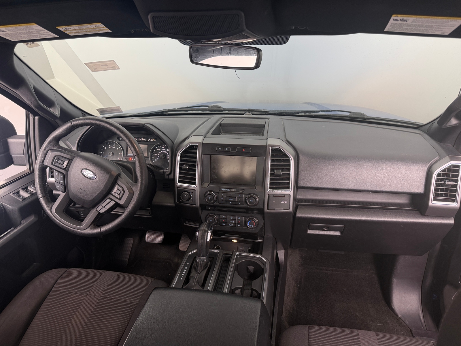 Thumbnail: 2015 Ford Econoline - 3