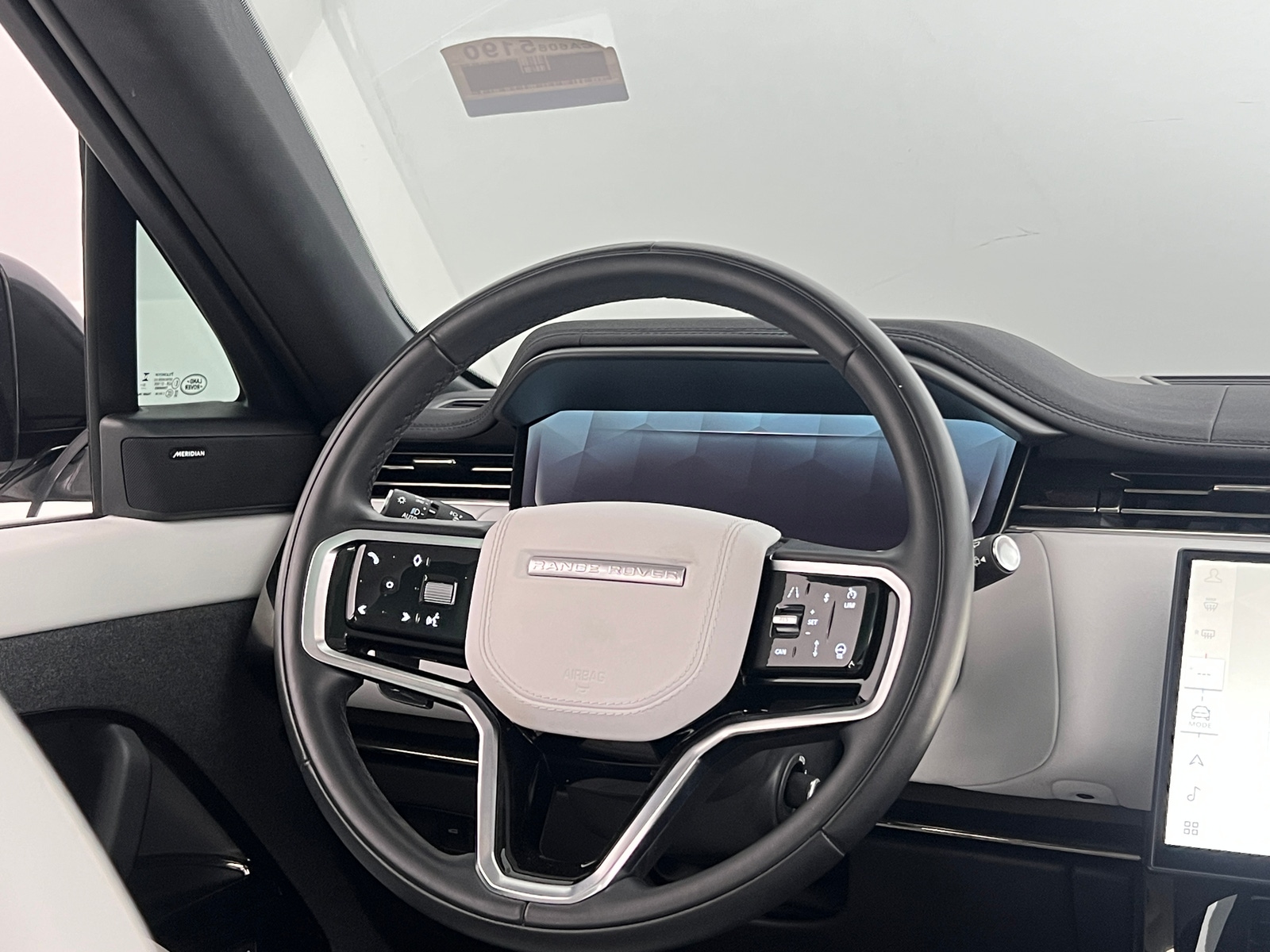 Thumbnail: 2024 Land Rover Range Rover Sport - 4