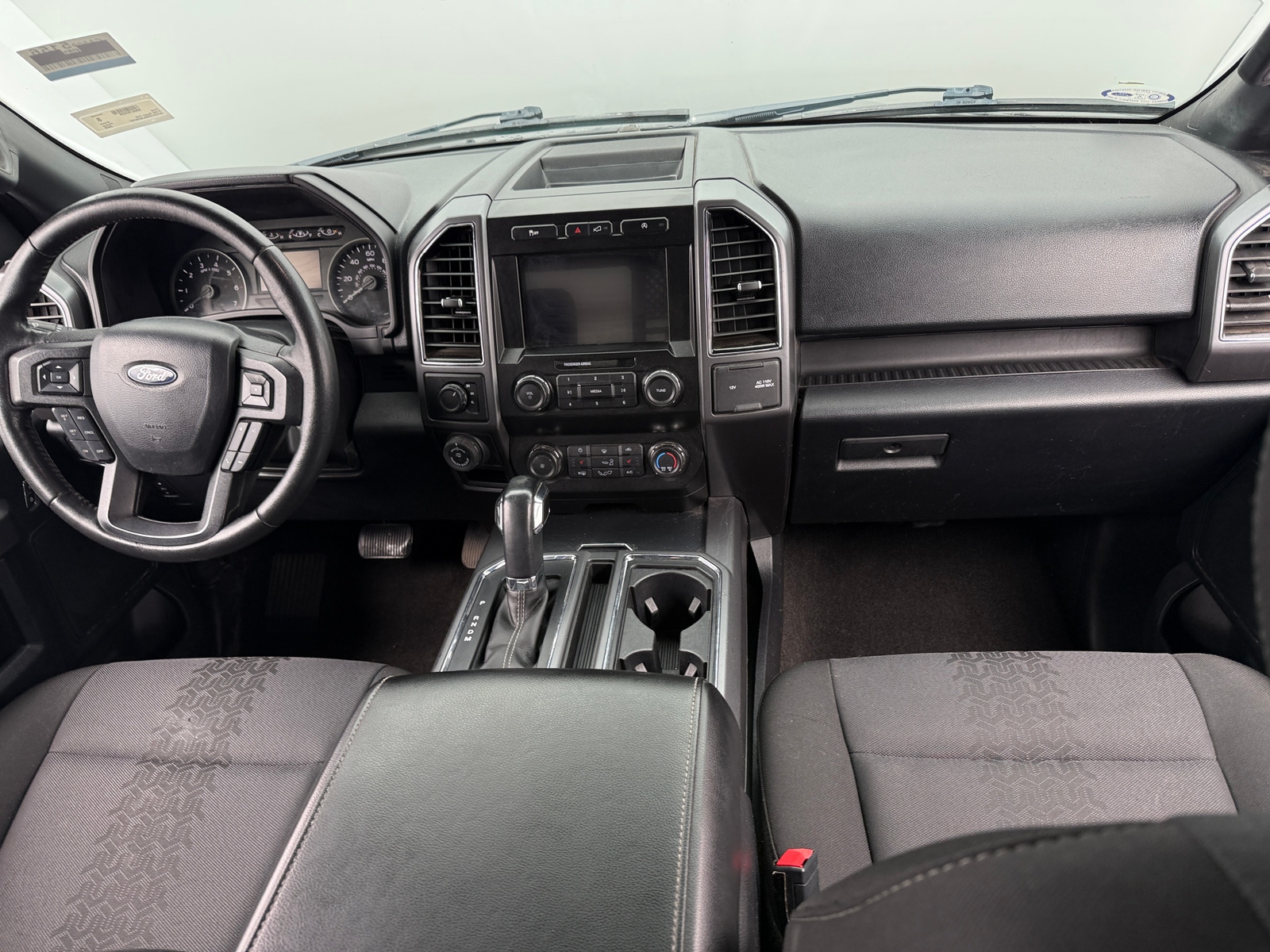Thumbnail: 2020 Ford Econoline - 3
